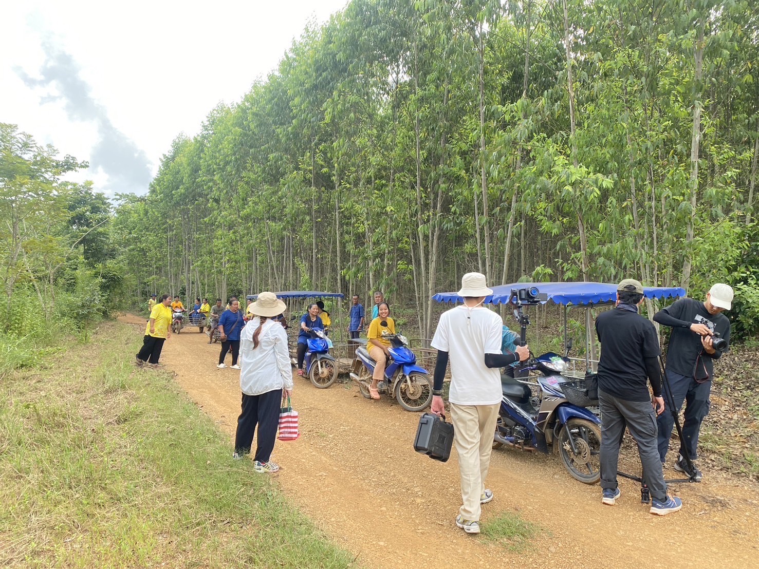 พช.ฉะเชิงเทรา ร่วมถ่ายทำวิดิทัศน์ “ เชิดชูหมู่บ้านต้นแบบ ‘สืบสาน รักษา ต่อยอด’ น้อมนำแนวพระราชดำริสู่ความสำเร็จยั่งยืน”