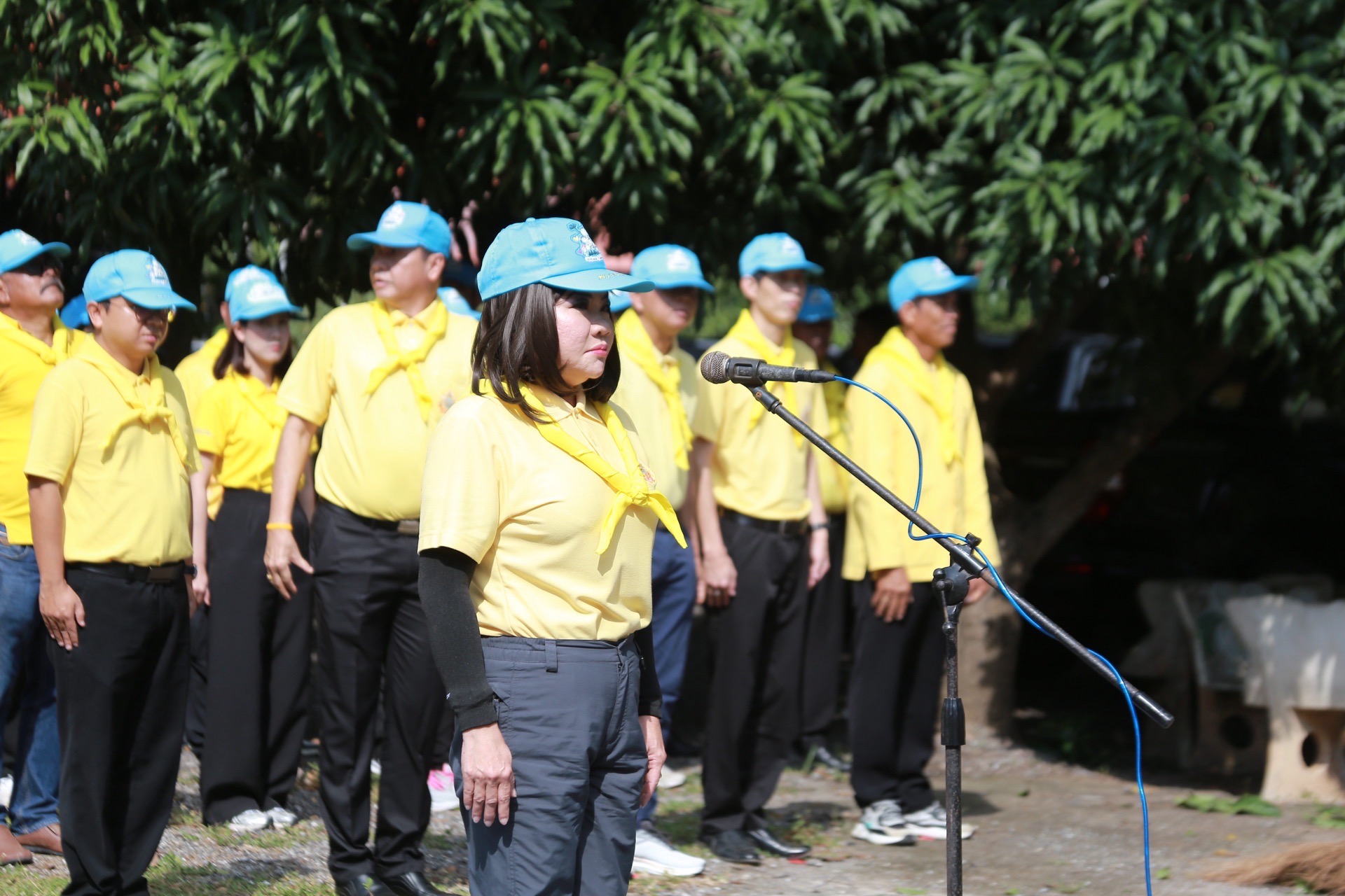 เราทำความดีด้วยหัวใจ ! พช.ฉะเชิงเทรา ร่วมจิตอาสา รวมพลังทำความสะอาดวัดหนองปลาตะเพียน เฉลิมพระเกียรติในหลวง ร.9 วันนวมินทรมหาราช