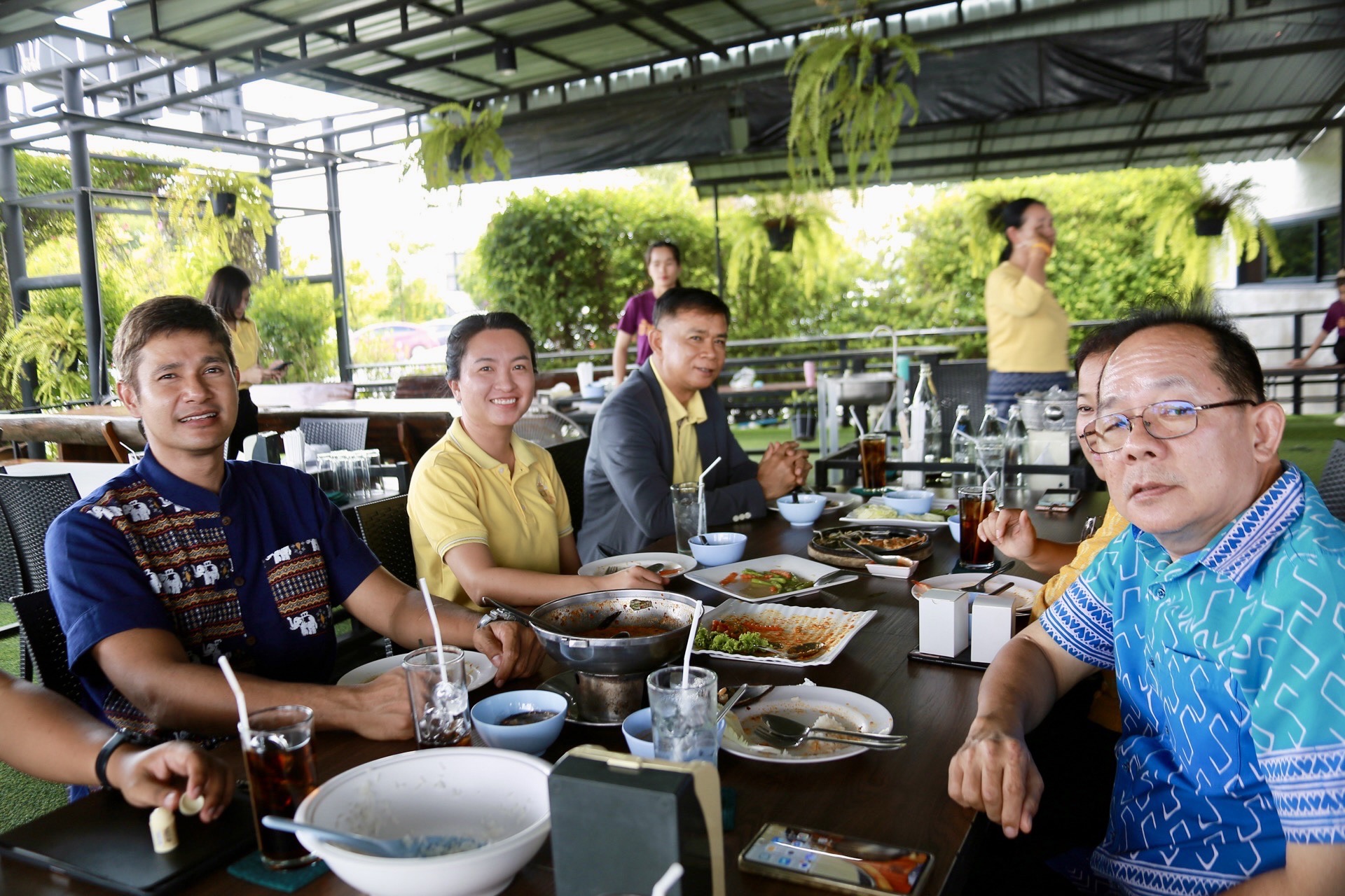 พช.ฉะเชิงเทรา ร่วมยินดี เลี้ยงส่งพัฒนาการอำเภอแปลงยาวและราชสาส์น โอกาสรับตำแหน่งใหม่