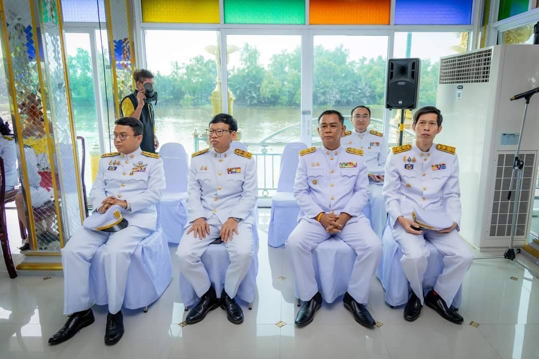 พช. ฉะเชิงเทรา ร่วมพิธีทำบุญตักบาตรถวายพระราชกุศล พิธีวางพวงมาลา และพิธีสวดมนต์ แสดงพระธรรมเทศนา และสวดมาติกา ถวายเป็นพระราชกุศลแด่พระบาทสมเด็จพระบรมชนกาธิเบศร มหาภูมิพลอดุลยเดชมหาราช บรมนาถบพิตร เนื่องในวันนวมินทรมหาราช 13 ตุลาคม 2567