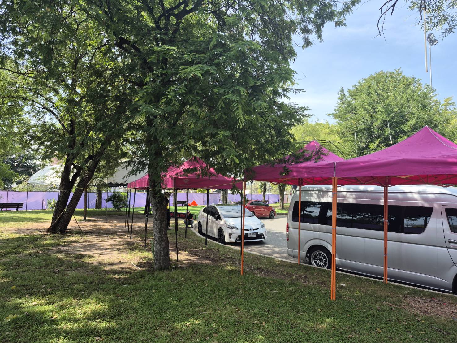 🛍️พช.ฉะเชิงเทรา ผสานพลังครือข่าย ผู้ผลิต ผู้ประกอบการ OTOP จังหวัดฉะเชิงเทรา จัดเตรียมพื้นที่จำหน่ายผลิตภัณฑ์ OTOP ในงานนมัสการหลวงพ่อโสธรฯ