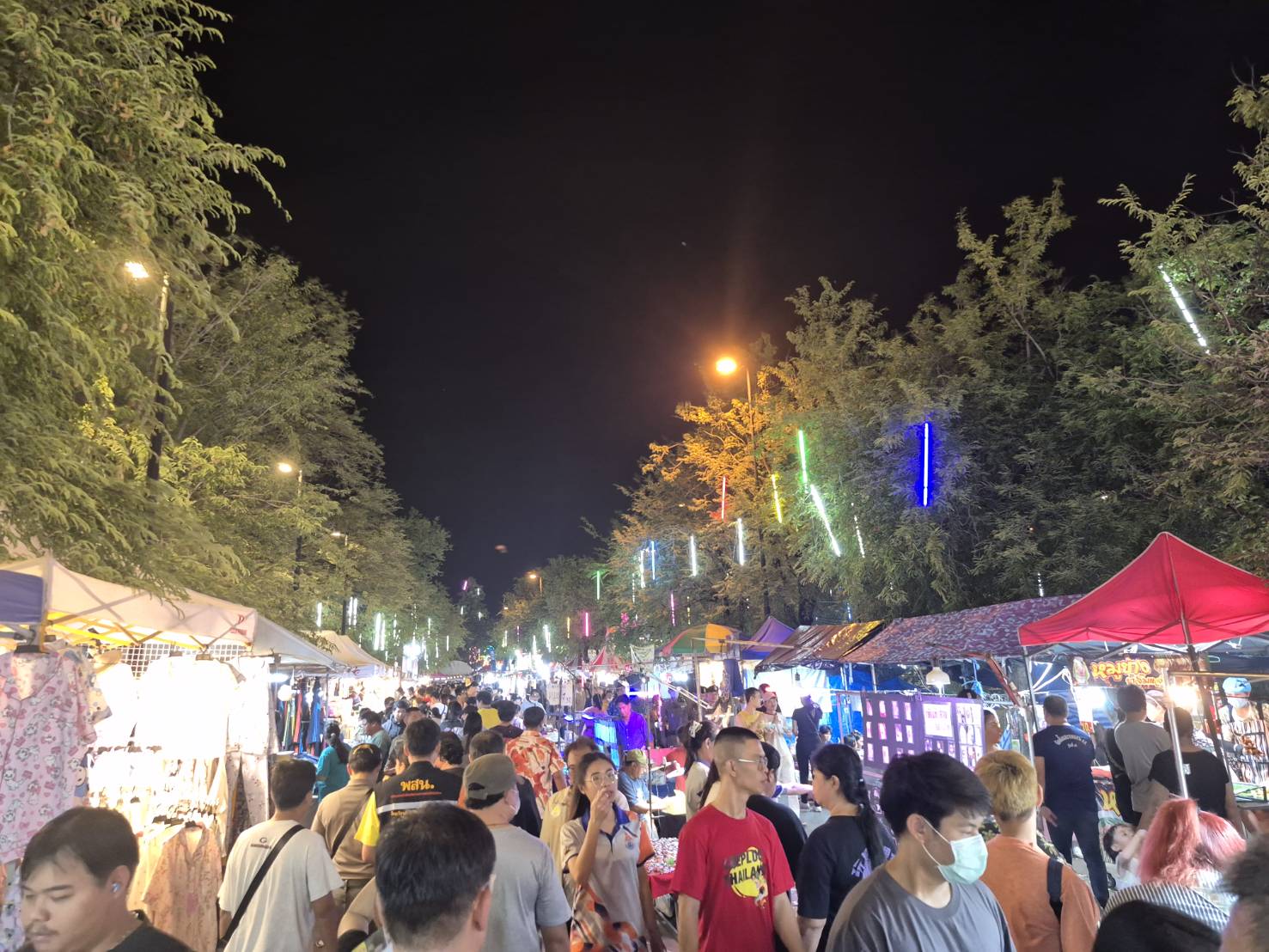 🎇ปิดฉากบูธ OTOP ในงานนมัสการหลวงพ่อโสธรและงานประจำปีจังหวัดฉะเชิงเทรา ปี 2567 ยอดขายทะลุ 300,000 บาท