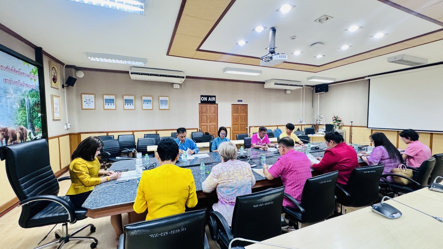 เป็นคนของสังคม เริ่มต้นที่ มชช. !! พช. ฉะเชิงเทรา ประชุมคณะกรรมการรับรองมาตรฐานการพัฒนาชุมชนจังหวัดฉะเชิงเทรา ครั้งที่ 1/2567