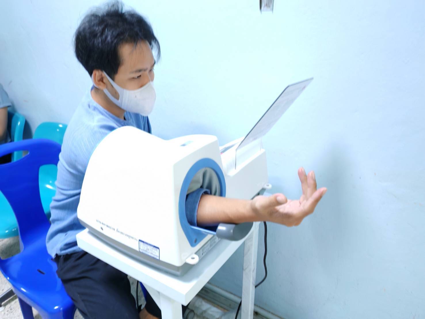 พช. ฉะเชิงเทรา ปูพรมตรวจสุขภาพบุคลากรเพื่อส่งเสริมสุขภาพร่างกายที่แข็งแรง และเตรียมความพร้อมในปฏิบัติงานในปีงบประมาณ พ.ศ. 2568