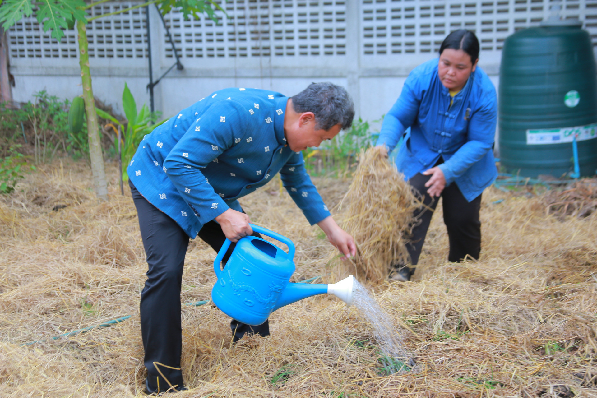 “รวมพลังชุมชน บ้านพอเพียง Model 30 ตารางวา พื้นที่เล็ก สร้างความยิ่งใหญ่ในครัวเรือน สู่ความเข้มแข็งของชุมชน!“