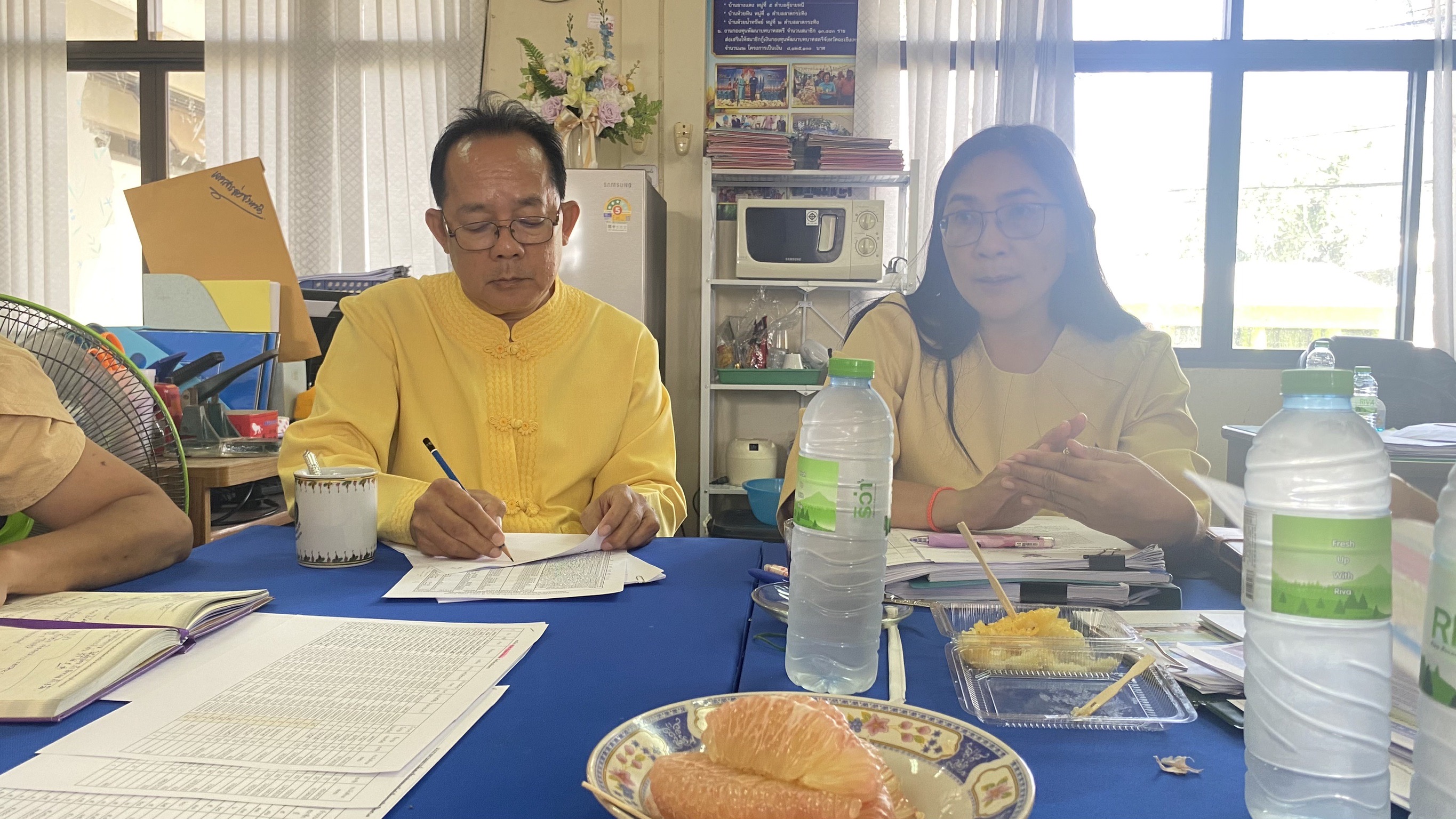 “ฐานข้อมูลเพื่อการพัฒนาชุมชน: สู่การแก้ไขปัญหาความยากจนอย่างยั่งยืน” พช.แปดริ้ว เดินสายสนับสนุน วางแผนการดำเนินงาน ปี 2568 ณ อำเภอท่าตะเกียบและ อำเภอสนามชัยเขต