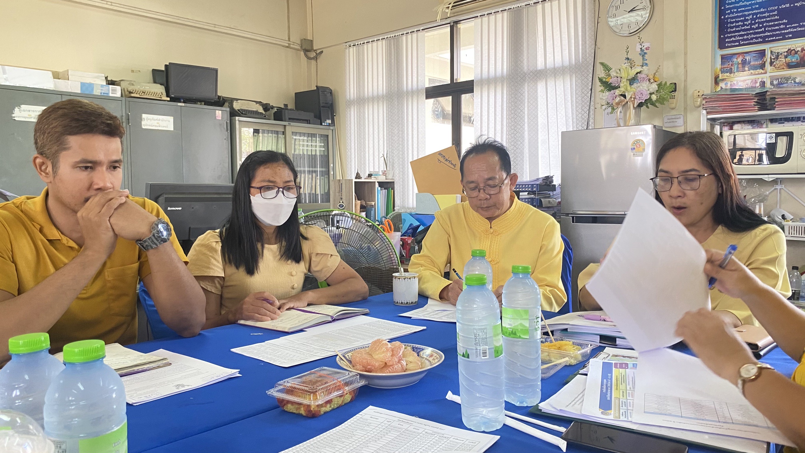 “ฐานข้อมูลเพื่อการพัฒนาชุมชน: สู่การแก้ไขปัญหาความยากจนอย่างยั่งยืน” พช.แปดริ้ว เดินสายสนับสนุน วางแผนการดำเนินงาน ปี 2568 ณ อำเภอท่าตะเกียบและ อำเภอสนามชัยเขต