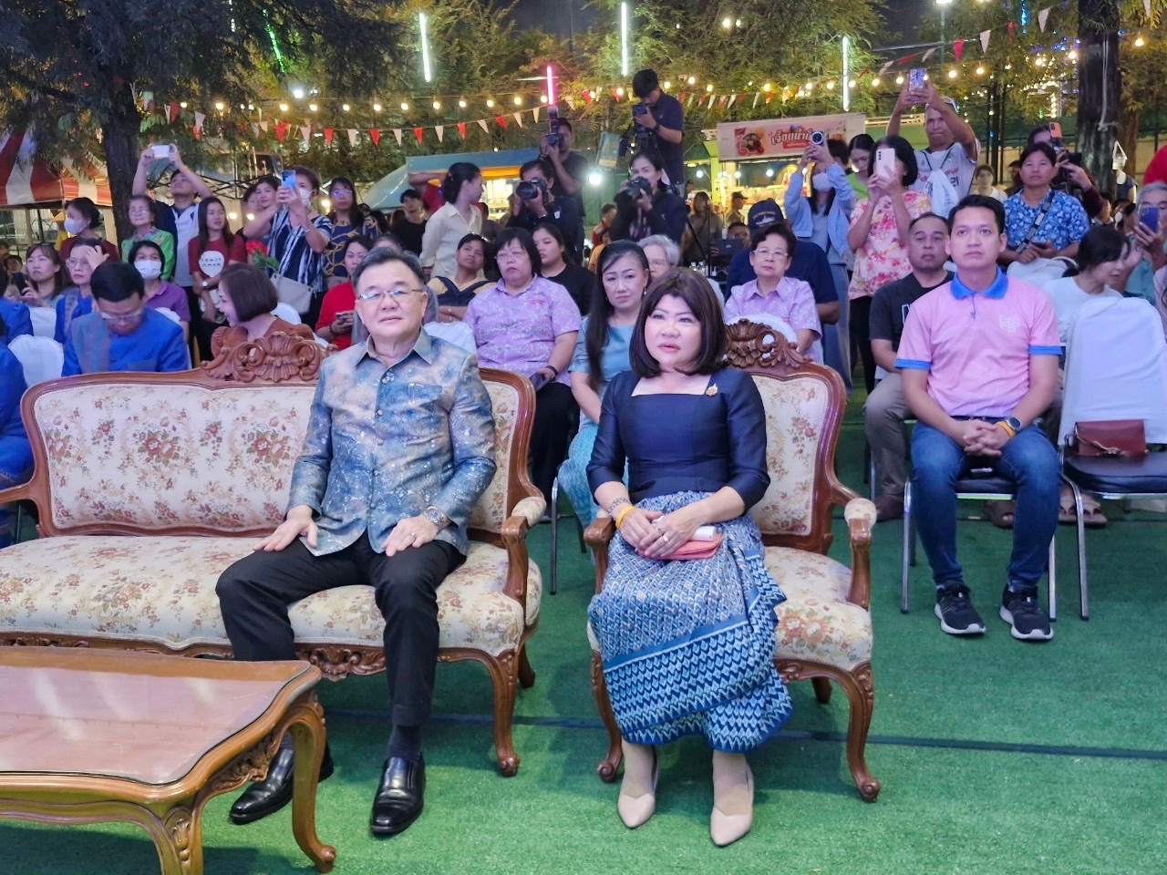 “ผ้าไทยใส่ให้สนุก” สืบสานคุณค่าแห่งผืนผ้าไทยในงานเดินแบบการกุศล