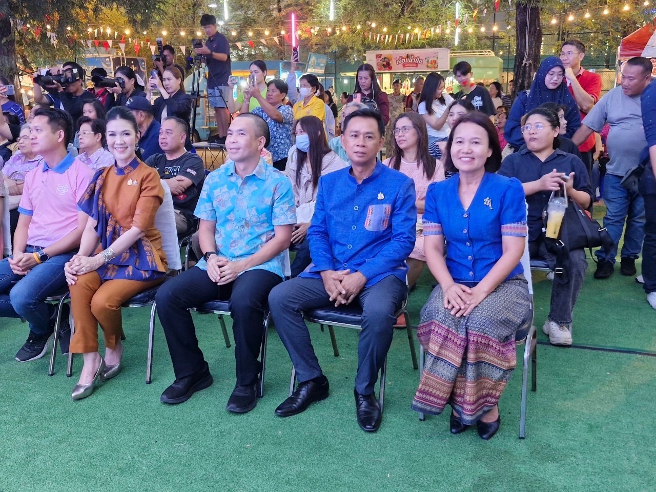 “ผ้าไทยใส่ให้สนุก” สืบสานคุณค่าแห่งผืนผ้าไทยในงานเดินแบบการกุศล