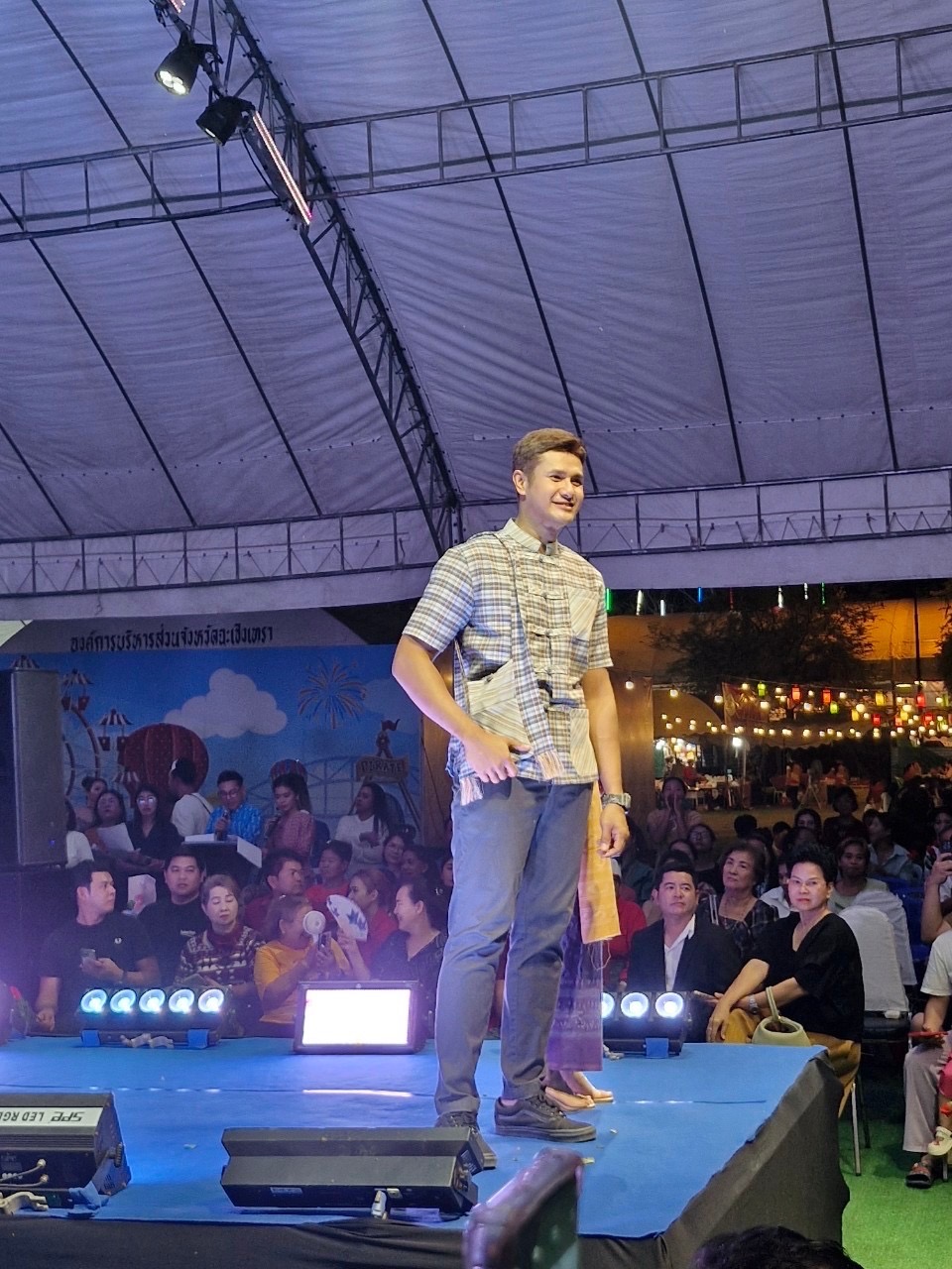 “ผ้าไทยใส่ให้สนุก” สืบสานคุณค่าแห่งผืนผ้าไทยในงานเดินแบบการกุศล