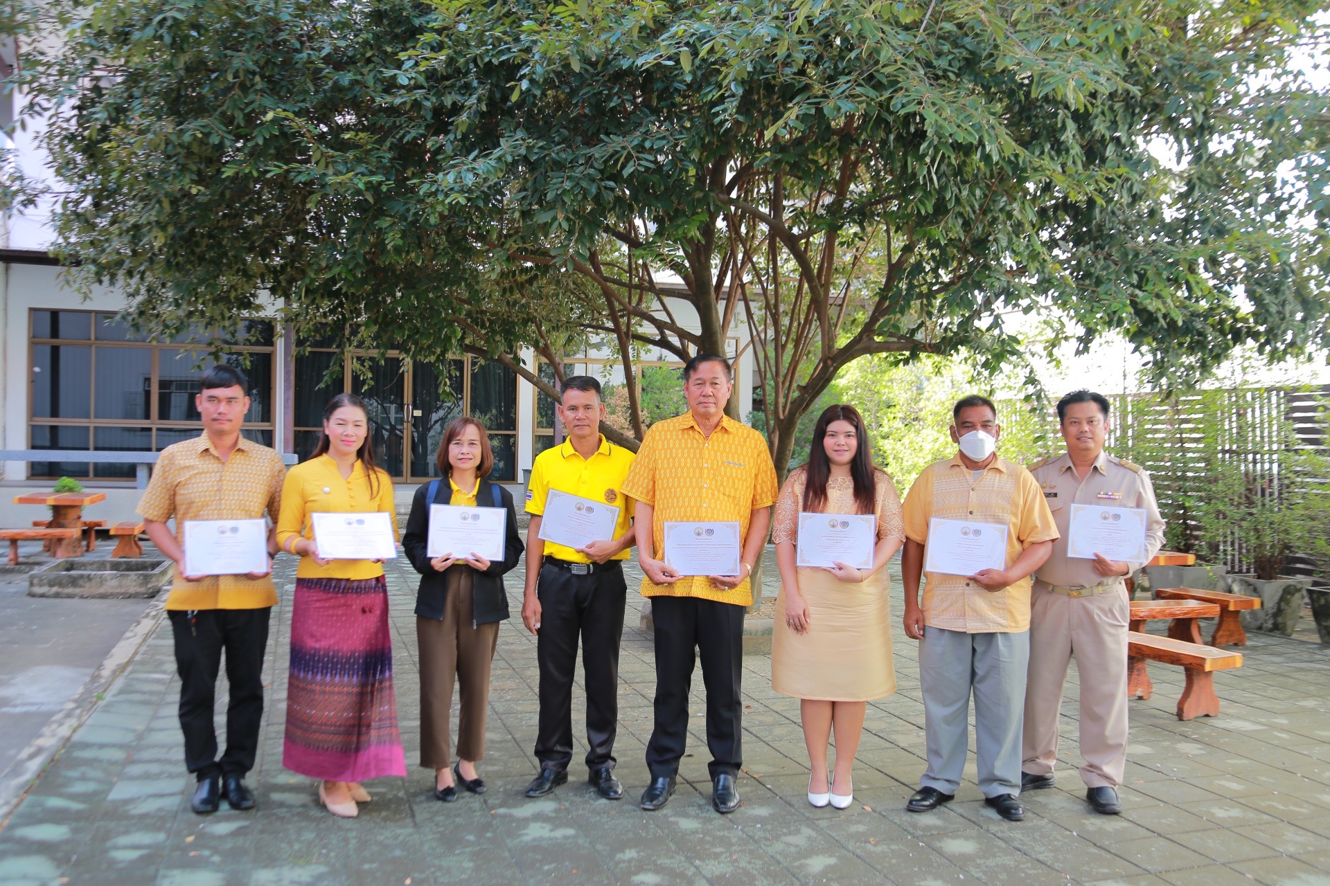 “พัฒนาการจังหวัดฉะเชิงเทรา ร่วมประชุมคณะกรมการจังหวัดและหัวหน้าส่วนราชการ พร้อมนำเสนอผลสำเร็จโครงการเชิดชูเกียรติการจัดเก็บข้อมูล จปฐ.”