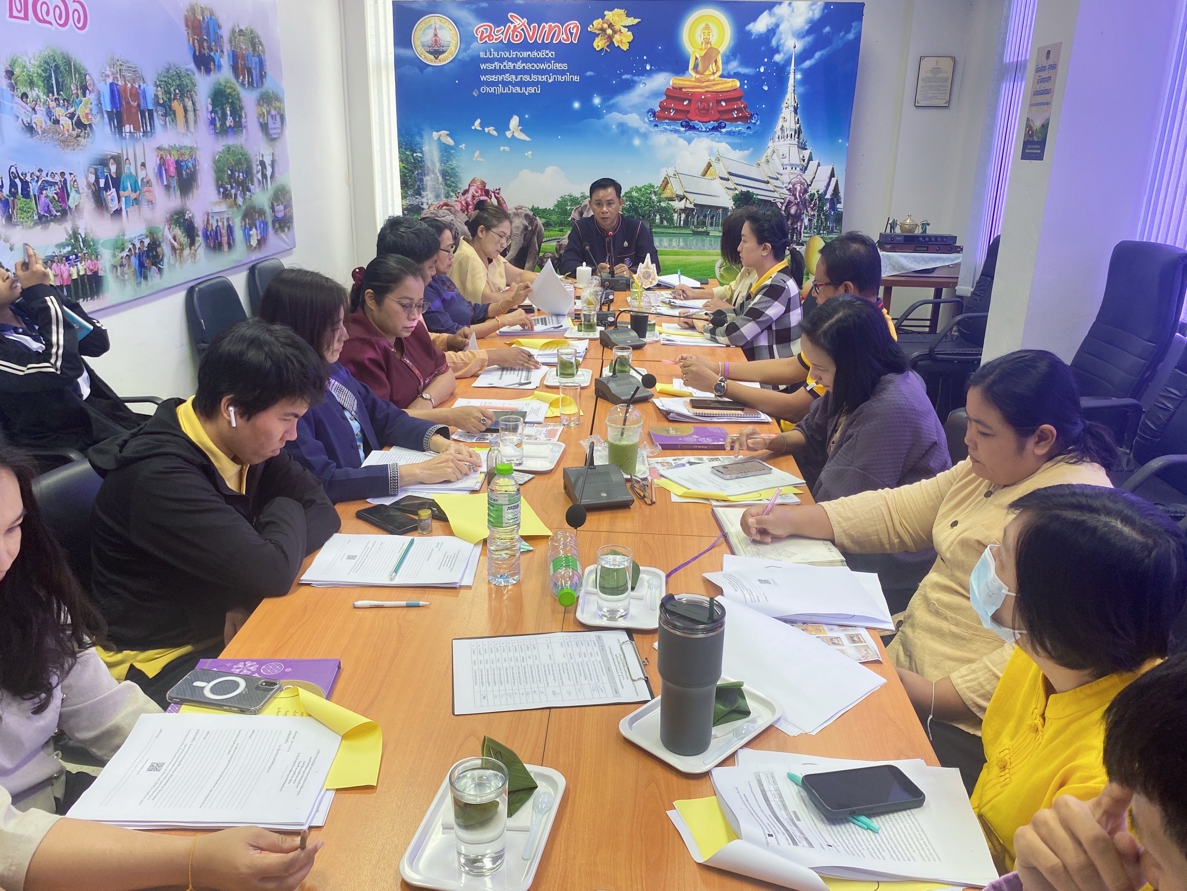 สำนักงานพัฒนาชุมชนฉะเชิงเทรา ประชุมผู้อำนวยการกลุ่มงาน, นักวิชาการพัฒนาชุมชนและเจ้าหน้าที่พัฒนาชุมชนจังหวัดฉะเชิงเทรา ครั้งที่ 10/2567 ประจำเดือน พฤศจิกายน 2567