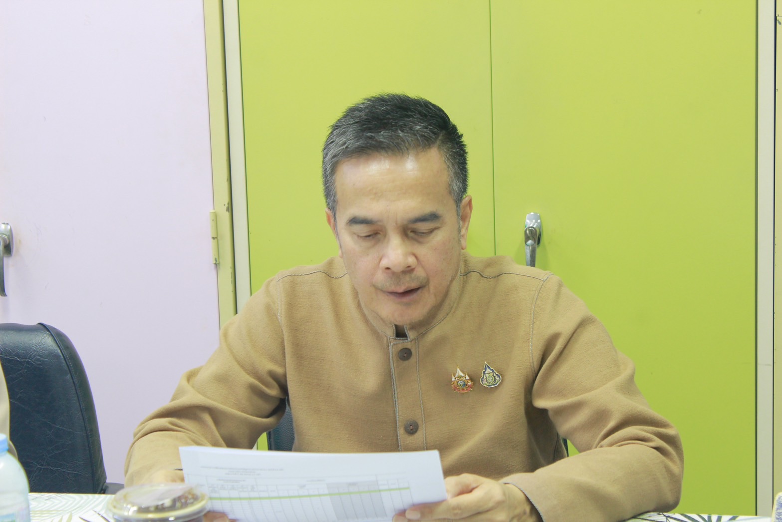 🐬นายกิติพล เวชกุล ผู้ตรวจราชการกรม ปฏิบัติหน้าที่ ผอ.ศพช. ชลบุรี ลงพื้นที่ตรวจราชการการขับคลื่อนงานสำนักงานพัฒนาชุมชนอำเภอบางปะกง จังหวัดฉะเชิงเทรา