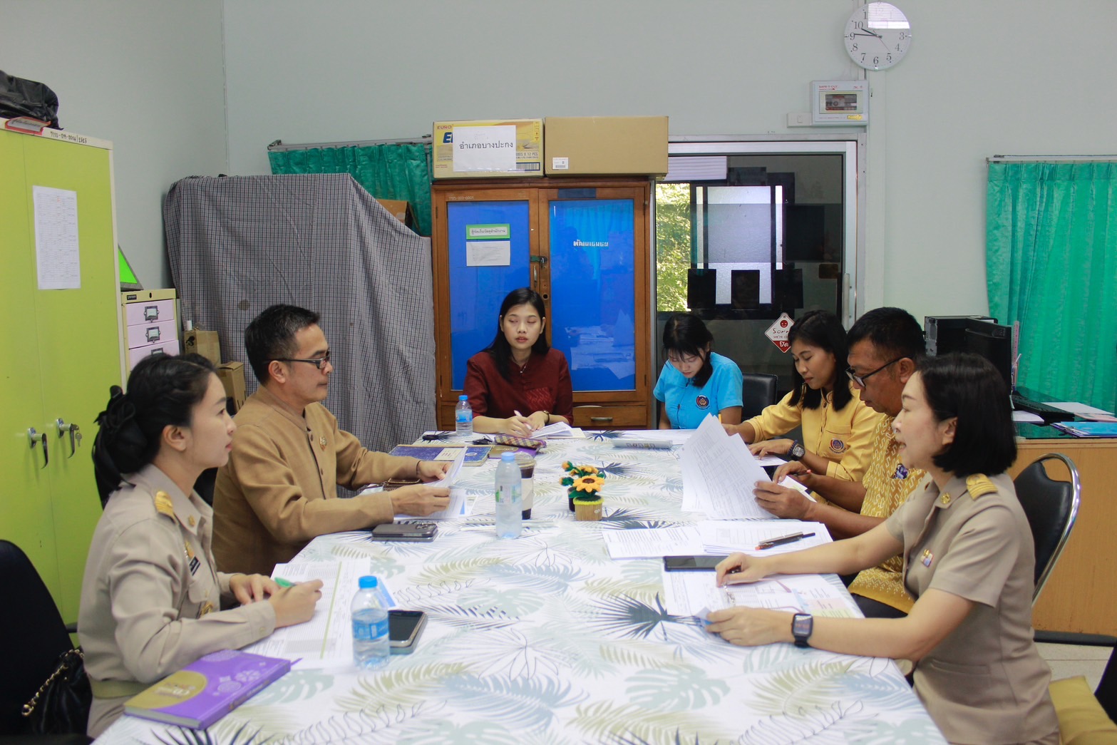 🐬นายกิติพล เวชกุล ผู้ตรวจราชการกรม ปฏิบัติหน้าที่ ผอ.ศพช. ชลบุรี ลงพื้นที่ตรวจราชการการขับคลื่อนงานสำนักงานพัฒนาชุมชนอำเภอบางปะกง จังหวัดฉะเชิงเทรา