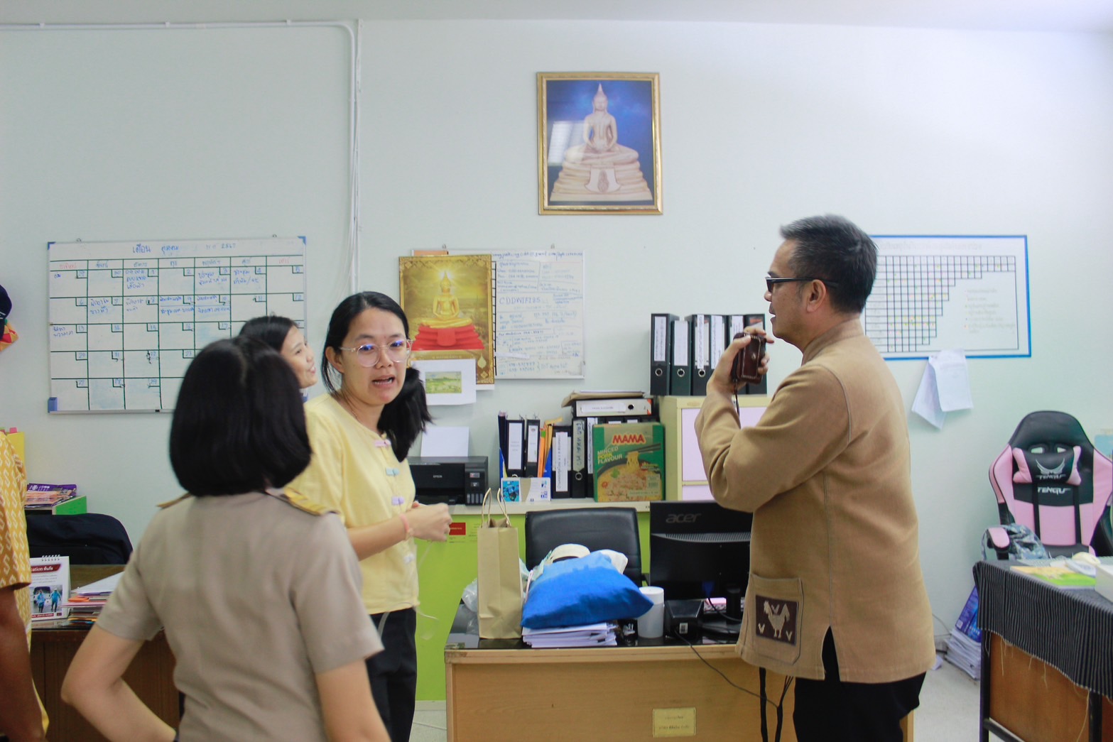 🐬นายกิติพล เวชกุล ผู้ตรวจราชการกรม ปฏิบัติหน้าที่ ผอ.ศพช. ชลบุรี ลงพื้นที่ตรวจราชการการขับคลื่อนงานสำนักงานพัฒนาชุมชนอำเภอบางปะกง จังหวัดฉะเชิงเทรา