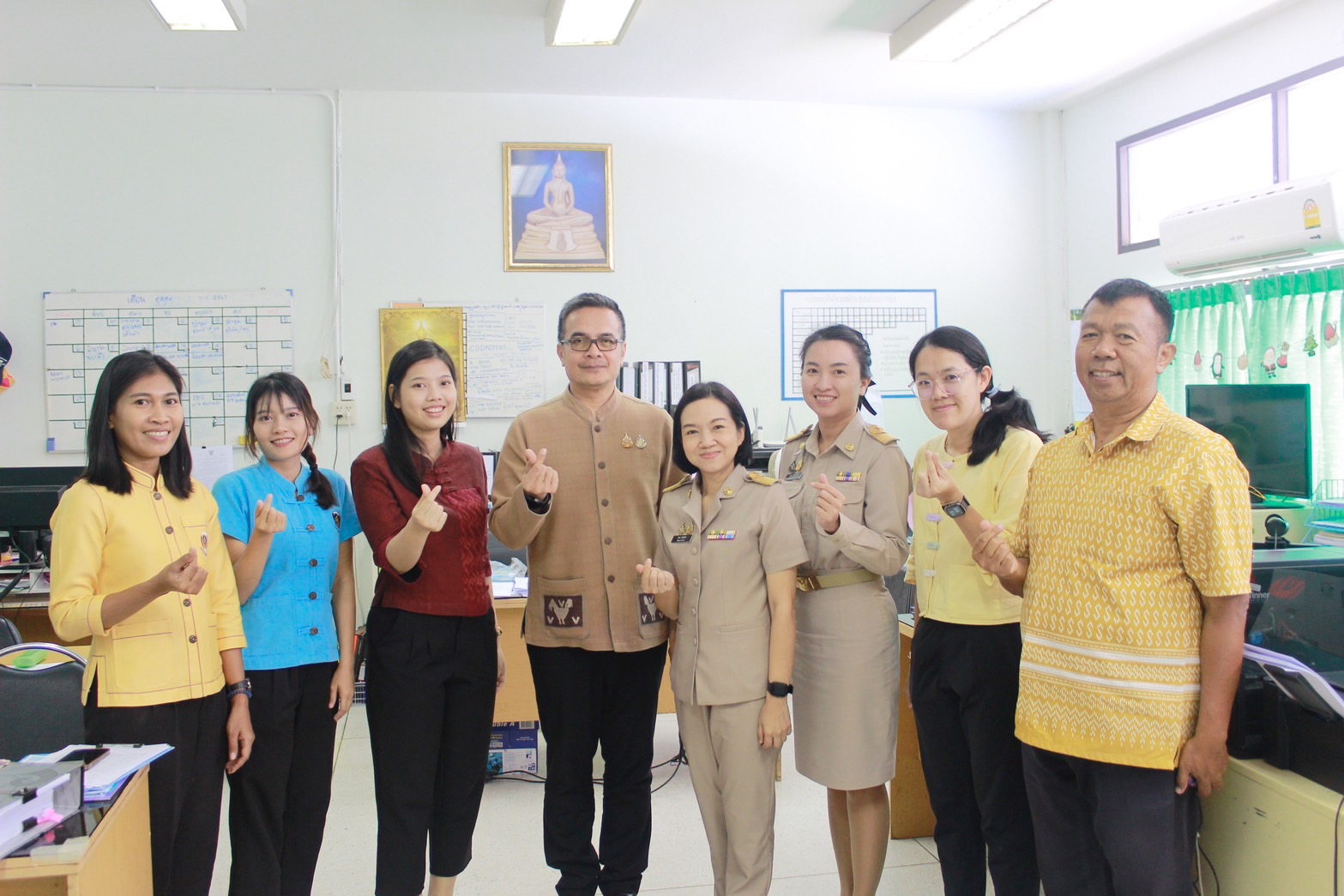 🐬นายกิติพล เวชกุล ผู้ตรวจราชการกรม ปฏิบัติหน้าที่ ผอ.ศพช. ชลบุรี ลงพื้นที่ตรวจราชการการขับคลื่อนงานสำนักงานพัฒนาชุมชนอำเภอบางปะกง จังหวัดฉะเชิงเทรา