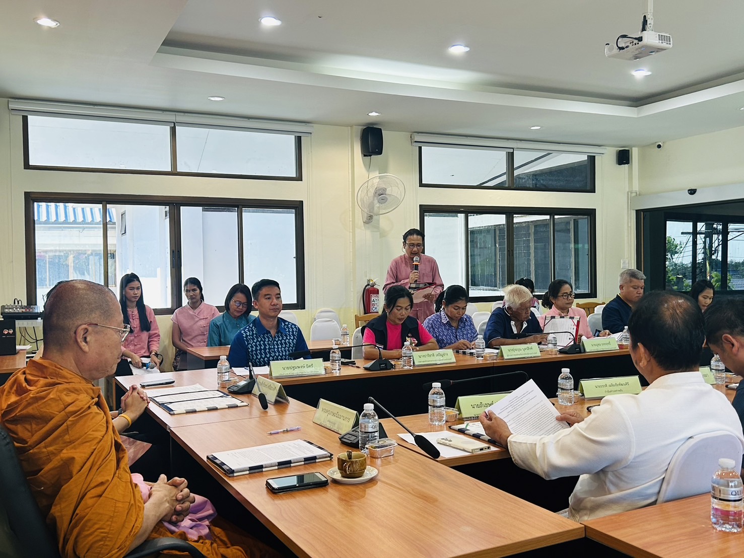 เริ่มแล้ว ผนึกกำลัง 7 ภาคี ขับเคลื่อนตำบลเข้มแข็ง ตามหลักปรัชญาของเศรษฐกิจ !! พช. ฉะเชิงเทรา ร่วมกิจกรรมการประกาศวาระ “ตำบลเข้มแข็ง ตามหลักปรัชญาของเศรษฐกิจพอเพียง” และบันทึกข้อตกลงความร่วมมือการขับเคลื่อนวาระ “ตำบลเข้มแข็ง ตามหลักปรัชญาของเศรษฐกิจพอเพียง”