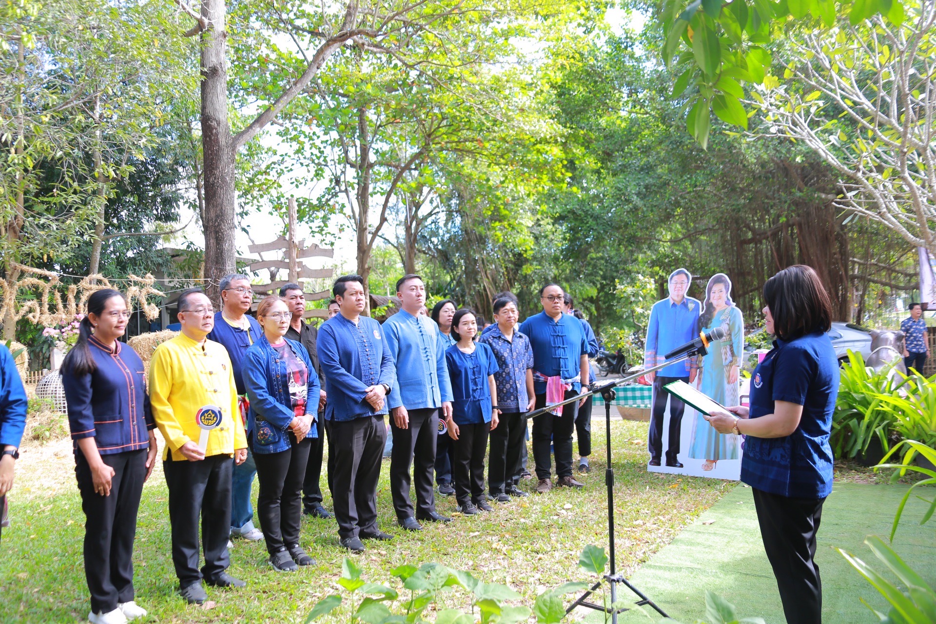 พช.ฉะเชิงเทรา ร่วมกับ วัดวังเย็นและเทศบาลตำบลวังเย็น  ดำเนินโครงการวันดินโลก World soil Day ปี 2567 วัดวังเย็น ภายใต้หัวข้อ “Caring for Soils : measure, monitor, manage” ใส่ใจมาตรฐาน ตรวจวัดจัดการ ดินดียั่งยืน เพื่อน้อมรำลึกถึงพระมหากรุณาธิคุณและถวายสดุดีพระเกียรติคุณพระบาทสมเด็จพระบรมชนกาธิเบศร มหาภูมิพลอดุลยเดชมหาราช บรมนาถบพิตร