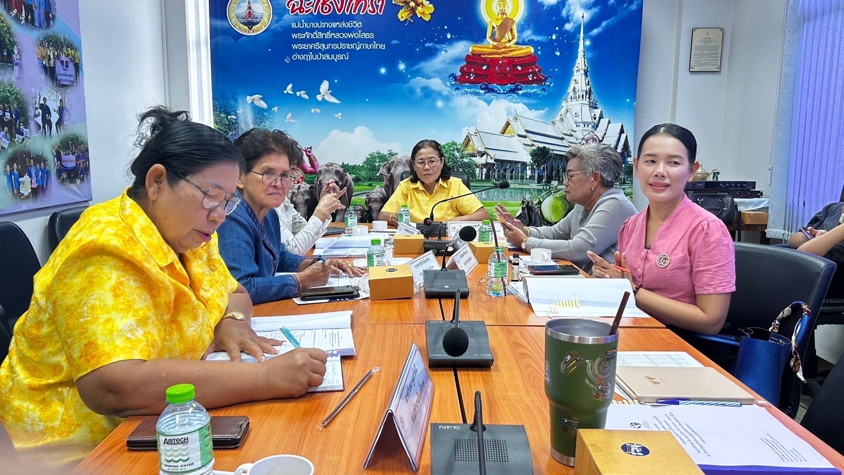 พช.ฉะเชิงเทรา: ประชุมคณะทำงานขับเคลื่อนกองทุนพัฒนาบทบาทสตรีจังหวัดฉะเชิงเทรา ครั้งที่ 6/2567 ✨🌷