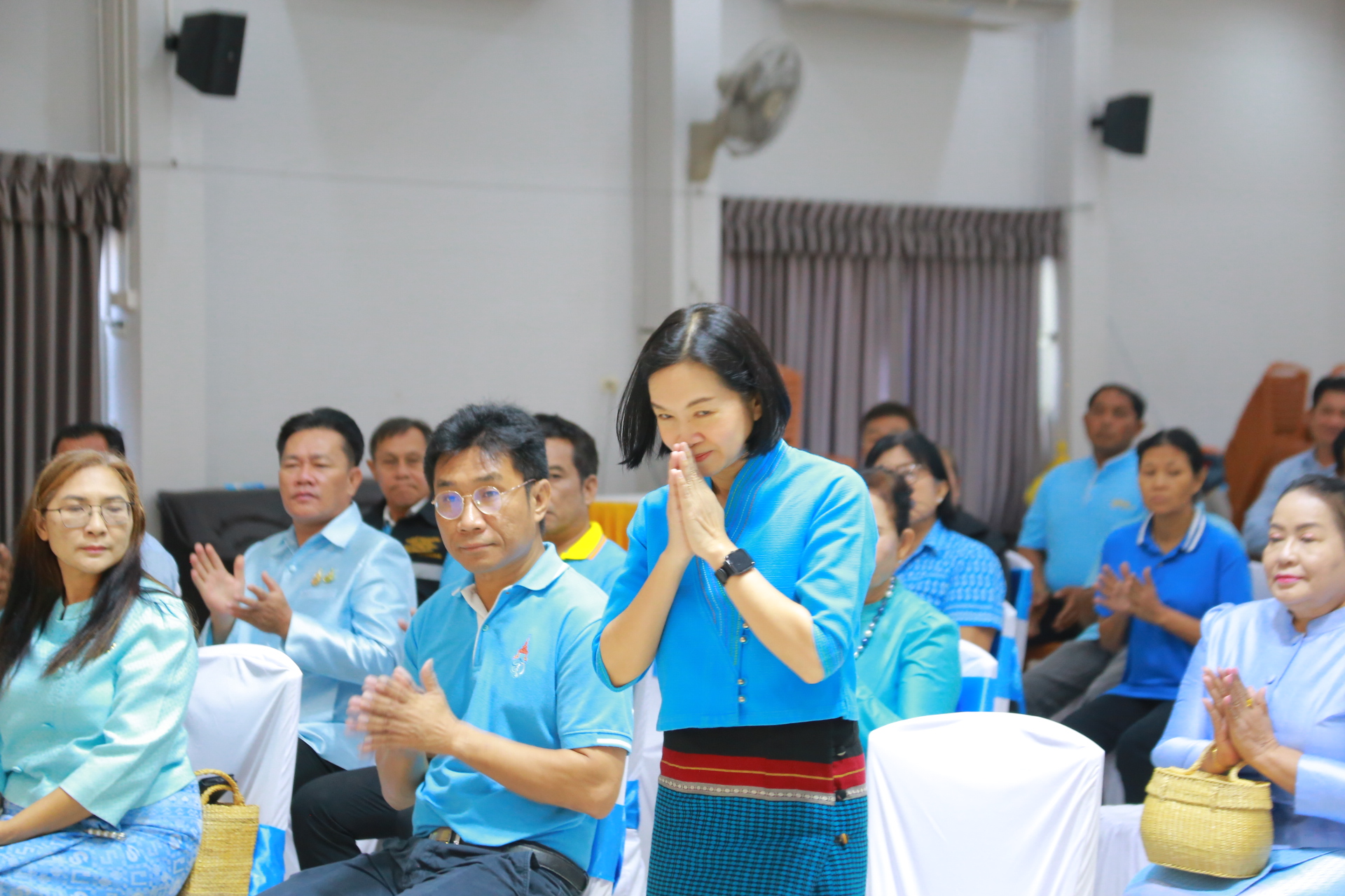 “สานต่อพระราชปณิธาน ผ่านพิธีทอดผ้าป่ากองทุนแม่ของแผ่นดิน อำเภอบางปะกง จังหวัดฉะเชิงเทรา”