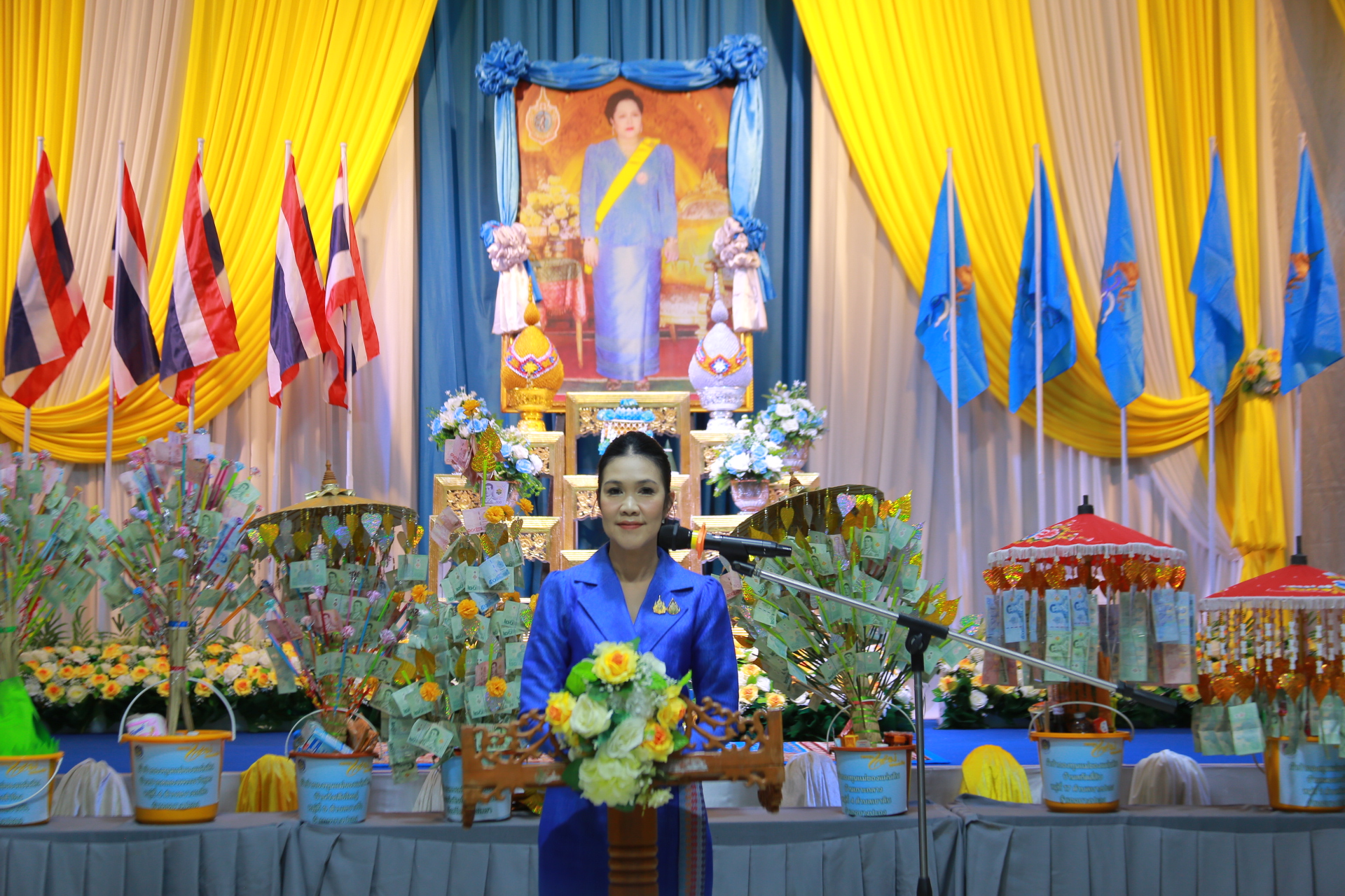 “สานต่อพระราชปณิธาน ผ่านพิธีทอดผ้าป่ากองทุนแม่ของแผ่นดิน อำเภอบางปะกง จังหวัดฉะเชิงเทรา”