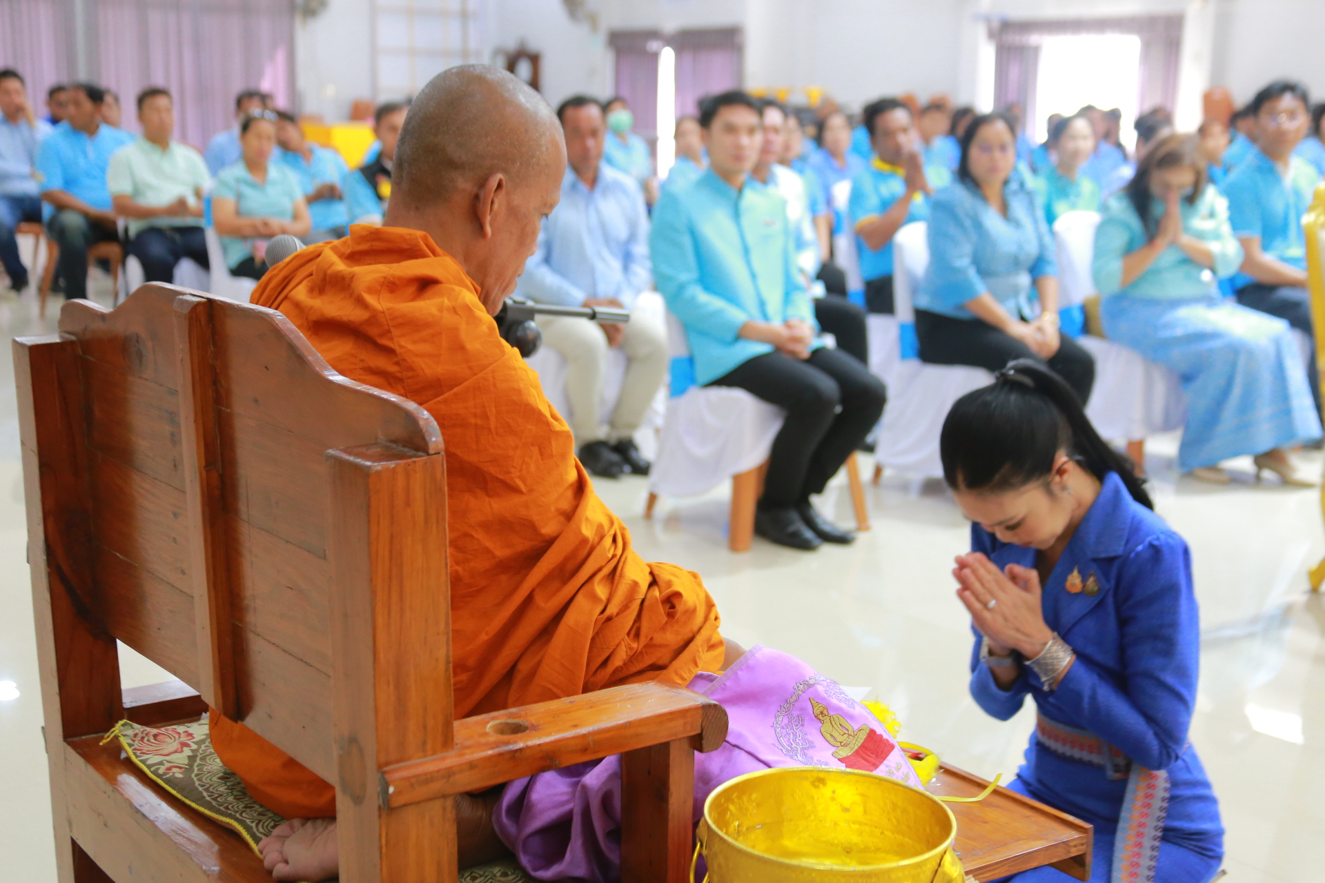 “สานต่อพระราชปณิธาน ผ่านพิธีทอดผ้าป่ากองทุนแม่ของแผ่นดิน อำเภอบางปะกง จังหวัดฉะเชิงเทรา”