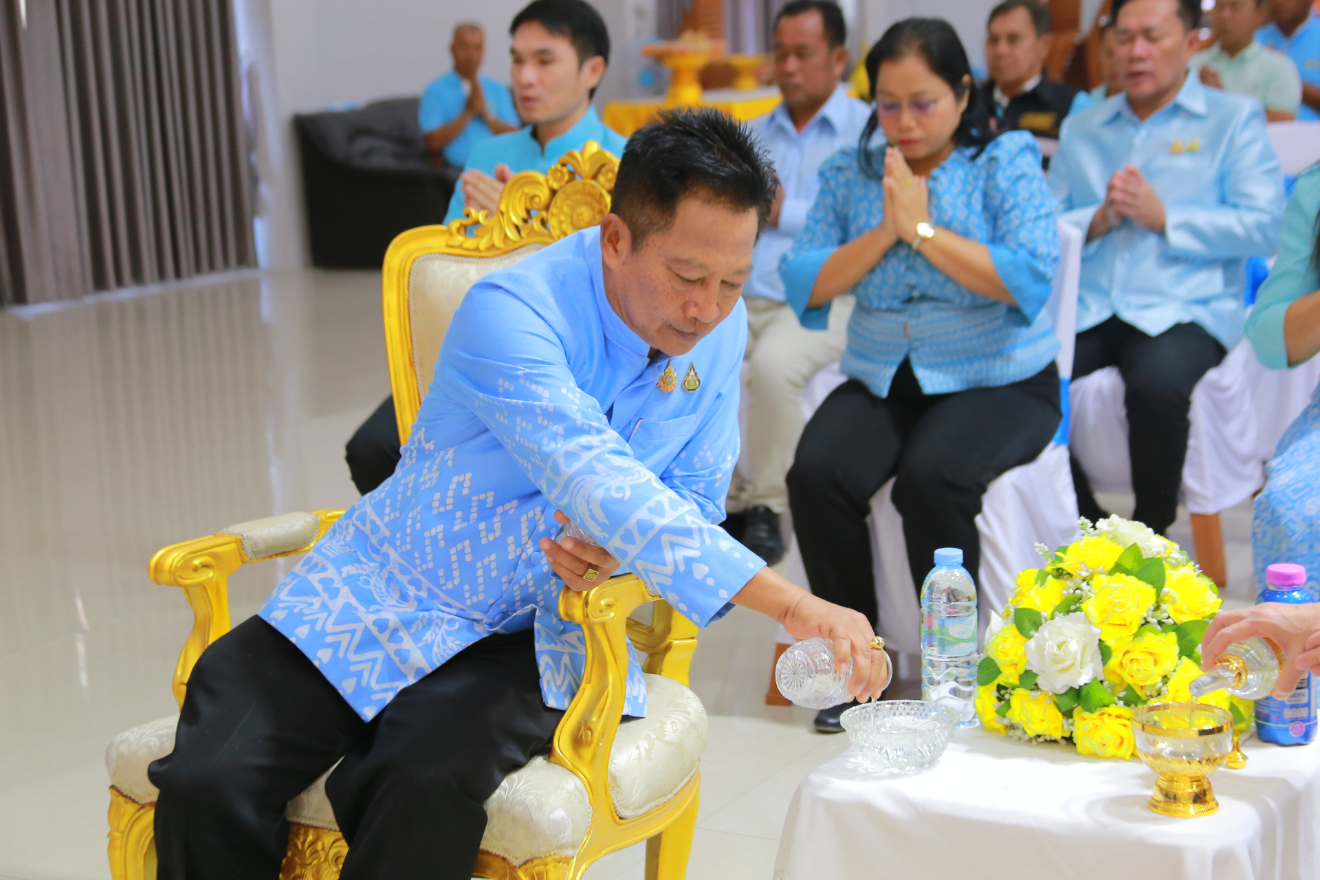 “สานต่อพระราชปณิธาน ผ่านพิธีทอดผ้าป่ากองทุนแม่ของแผ่นดิน อำเภอบางปะกง จังหวัดฉะเชิงเทรา”