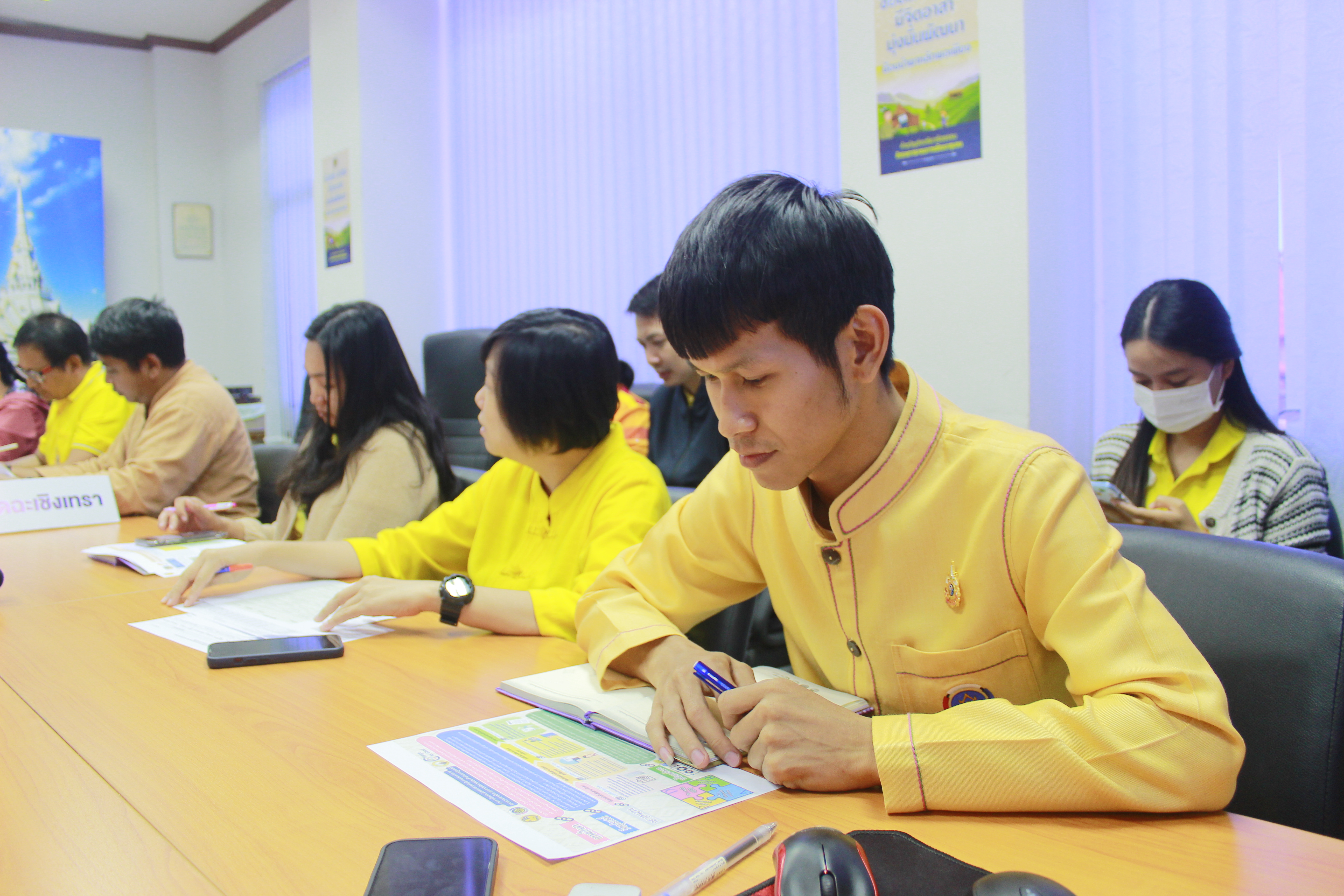 ประชุม Monday Talk ขับเคลื่อนงานพัฒนาชุมชน จังหวัดฉะเชิงเทรา