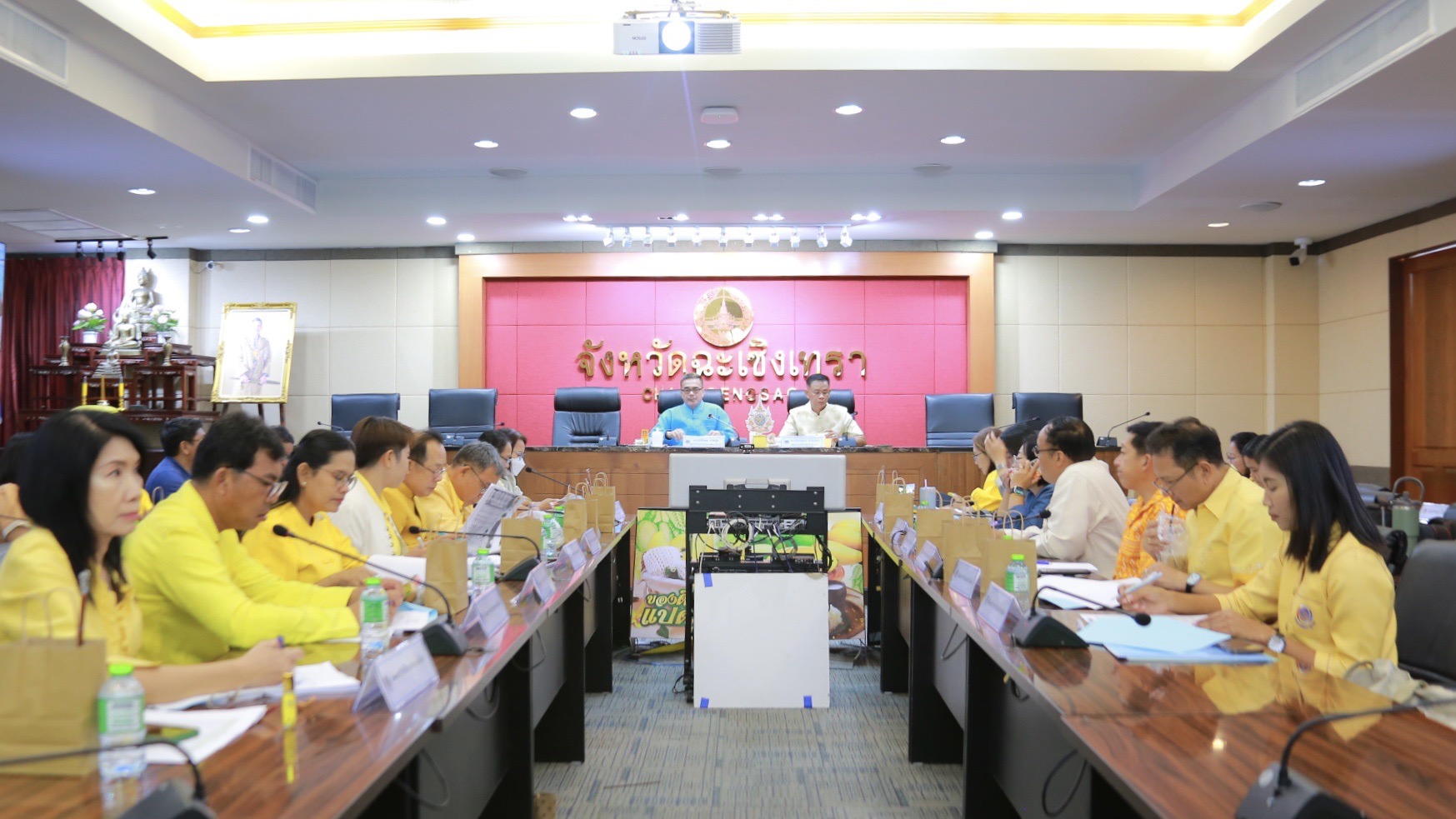 “ร่วมสร้างความเข้มแข็งชุมชน สู่การพัฒนาที่ยั่งยืน!” ผู้ตรวจราชการกรมการพัฒนาชุมชน ร่วมประชุมผู้บริหารและเจ้าหน้าที่พัฒนาชุมชนจังหวัดฉะเชิงเทรา