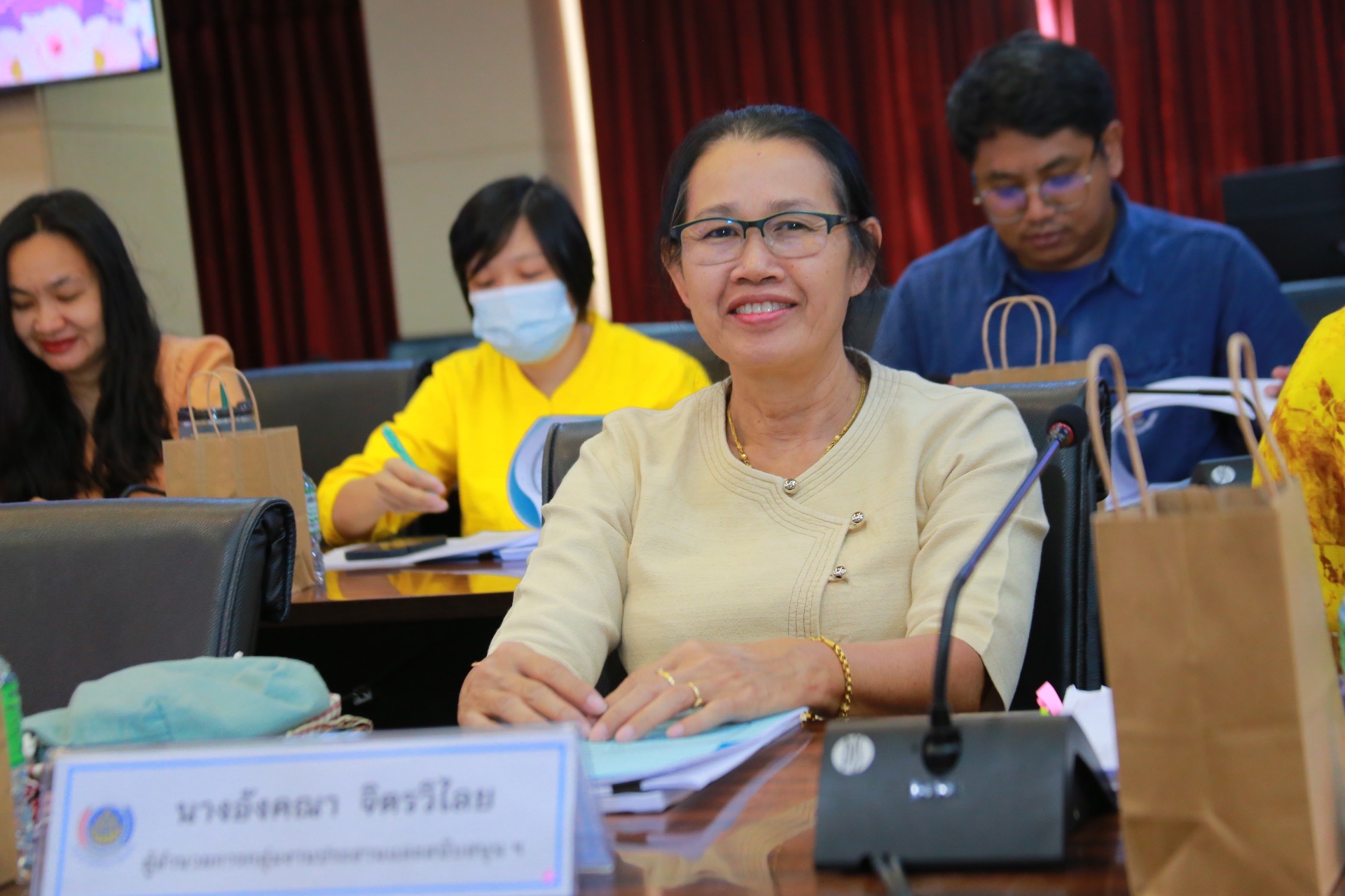 “ร่วมสร้างความเข้มแข็งชุมชน สู่การพัฒนาที่ยั่งยืน!” ผู้ตรวจราชการกรมการพัฒนาชุมชน ร่วมประชุมผู้บริหารและเจ้าหน้าที่พัฒนาชุมชนจังหวัดฉะเชิงเทรา