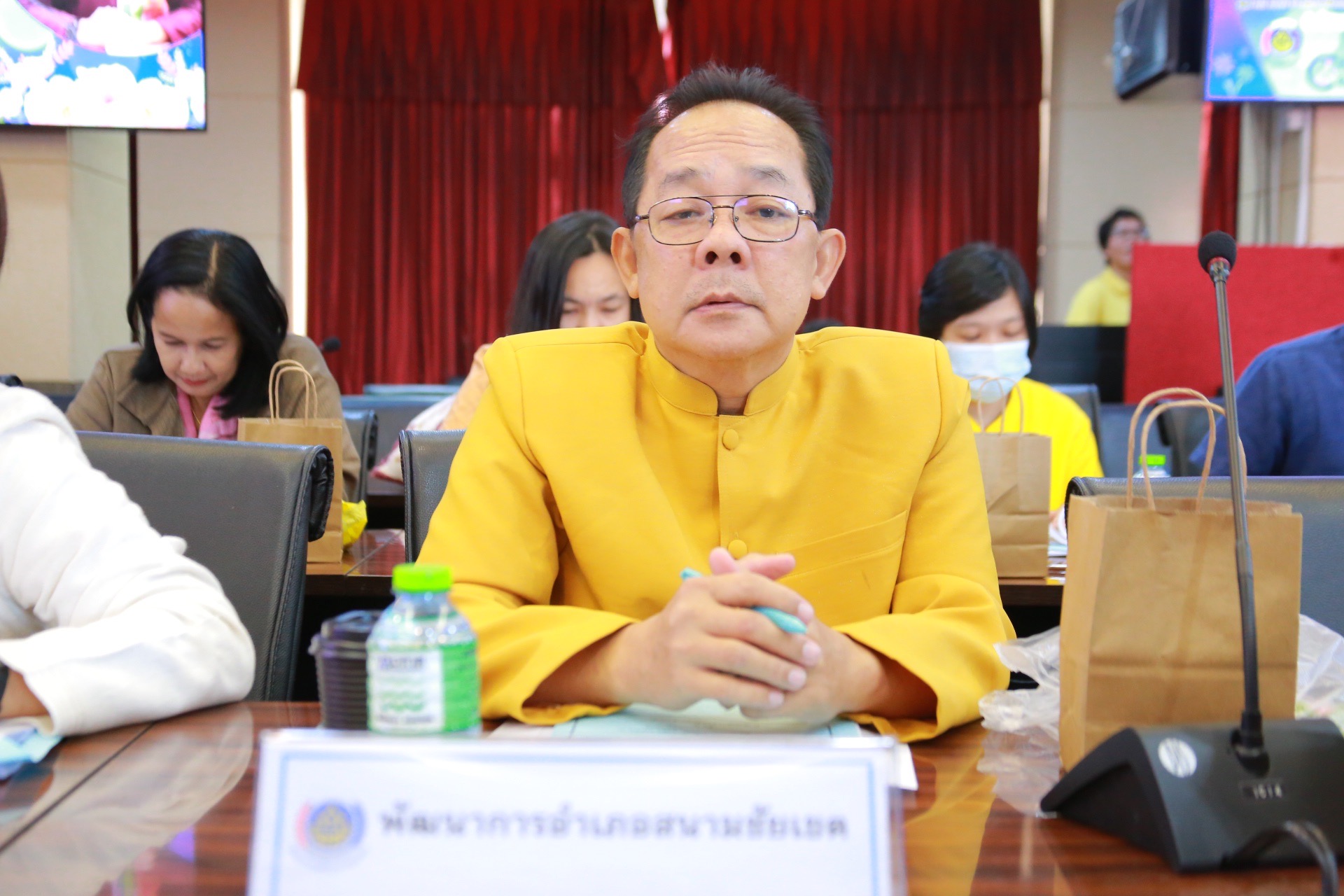 “ร่วมสร้างความเข้มแข็งชุมชน สู่การพัฒนาที่ยั่งยืน!” ผู้ตรวจราชการกรมการพัฒนาชุมชน ร่วมประชุมผู้บริหารและเจ้าหน้าที่พัฒนาชุมชนจังหวัดฉะเชิงเทรา