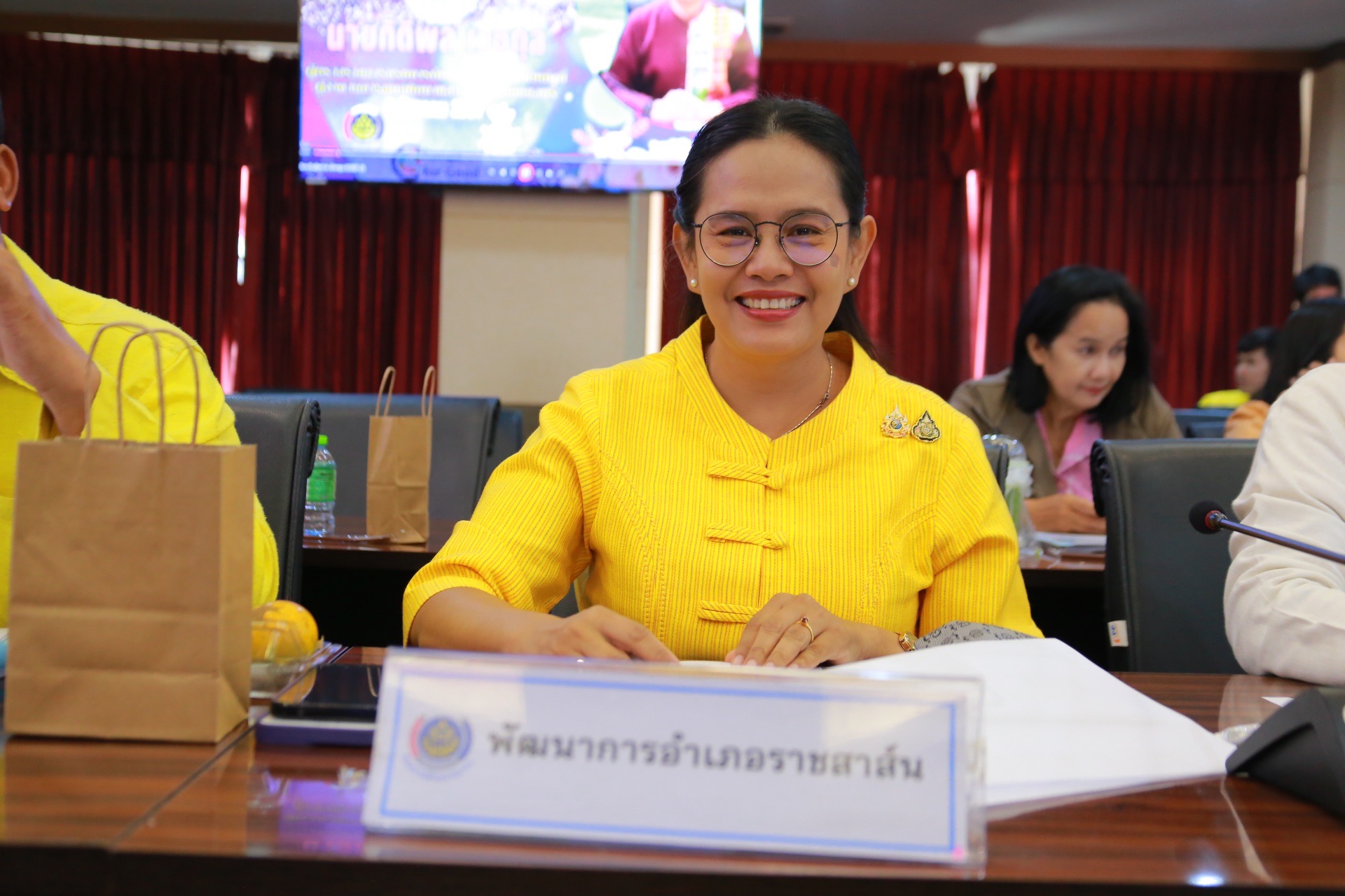 “ร่วมสร้างความเข้มแข็งชุมชน สู่การพัฒนาที่ยั่งยืน!” ผู้ตรวจราชการกรมการพัฒนาชุมชน ร่วมประชุมผู้บริหารและเจ้าหน้าที่พัฒนาชุมชนจังหวัดฉะเชิงเทรา