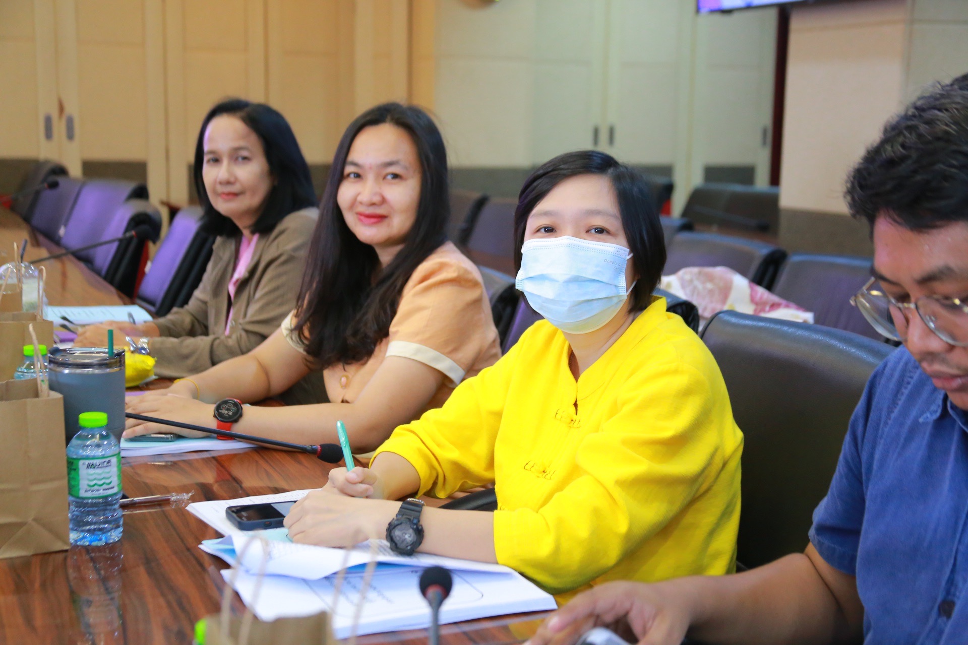 “ร่วมสร้างความเข้มแข็งชุมชน สู่การพัฒนาที่ยั่งยืน!” ผู้ตรวจราชการกรมการพัฒนาชุมชน ร่วมประชุมผู้บริหารและเจ้าหน้าที่พัฒนาชุมชนจังหวัดฉะเชิงเทรา