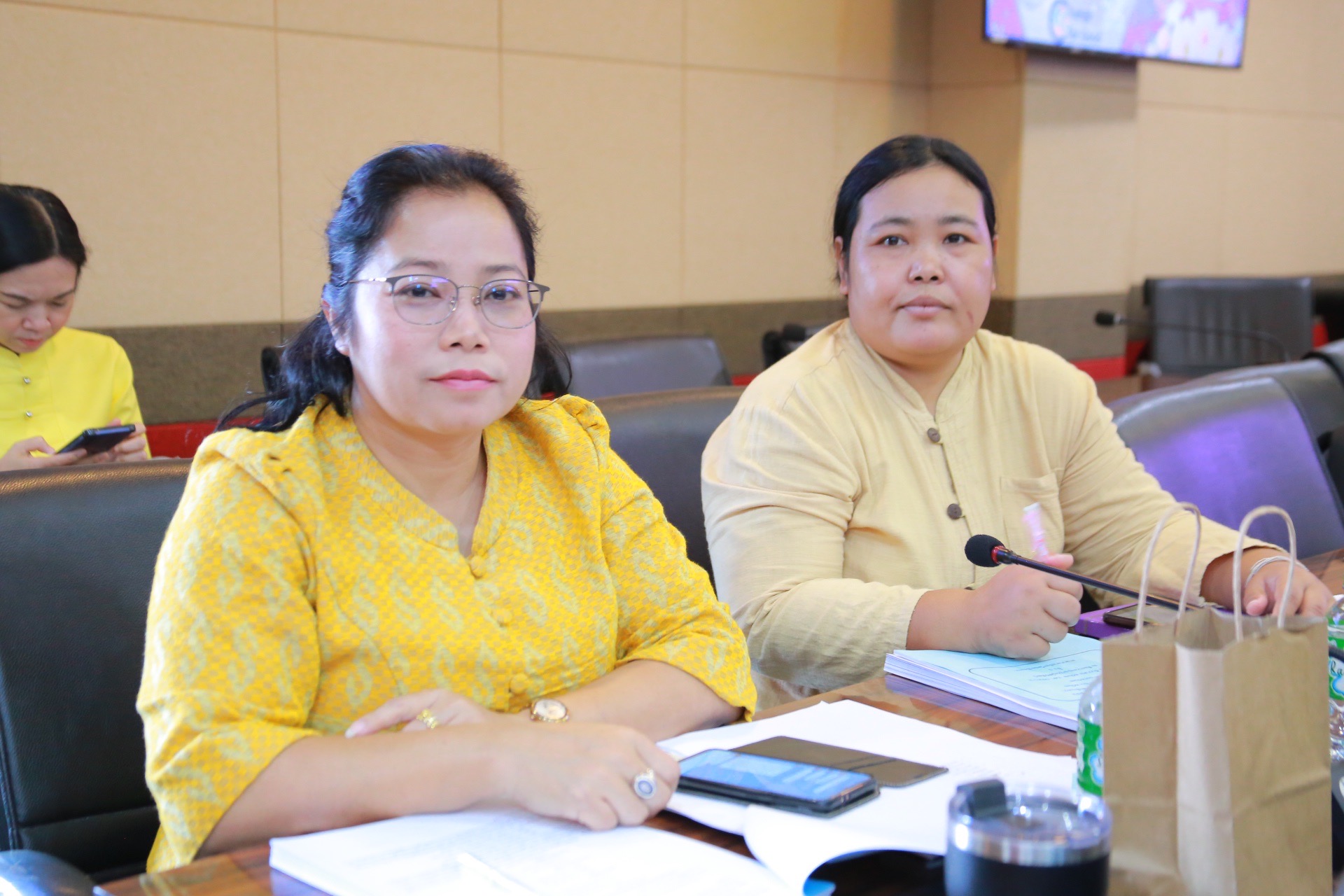 “ร่วมสร้างความเข้มแข็งชุมชน สู่การพัฒนาที่ยั่งยืน!” ผู้ตรวจราชการกรมการพัฒนาชุมชน ร่วมประชุมผู้บริหารและเจ้าหน้าที่พัฒนาชุมชนจังหวัดฉะเชิงเทรา