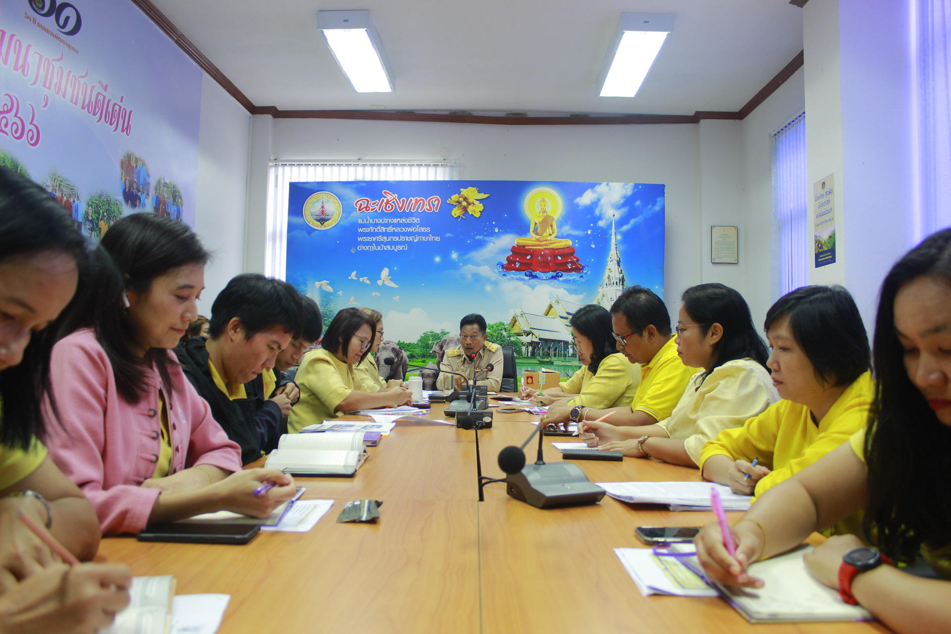 ”จงอย่าเป็นน้ำเต็มแก้ว“ พัฒนาการจังหวัดฉะเชิงเทรา มอบนโยบายการทำงาน เน้นความสุข ความรับผิดชอบ และการพัฒนาร่วมกัน