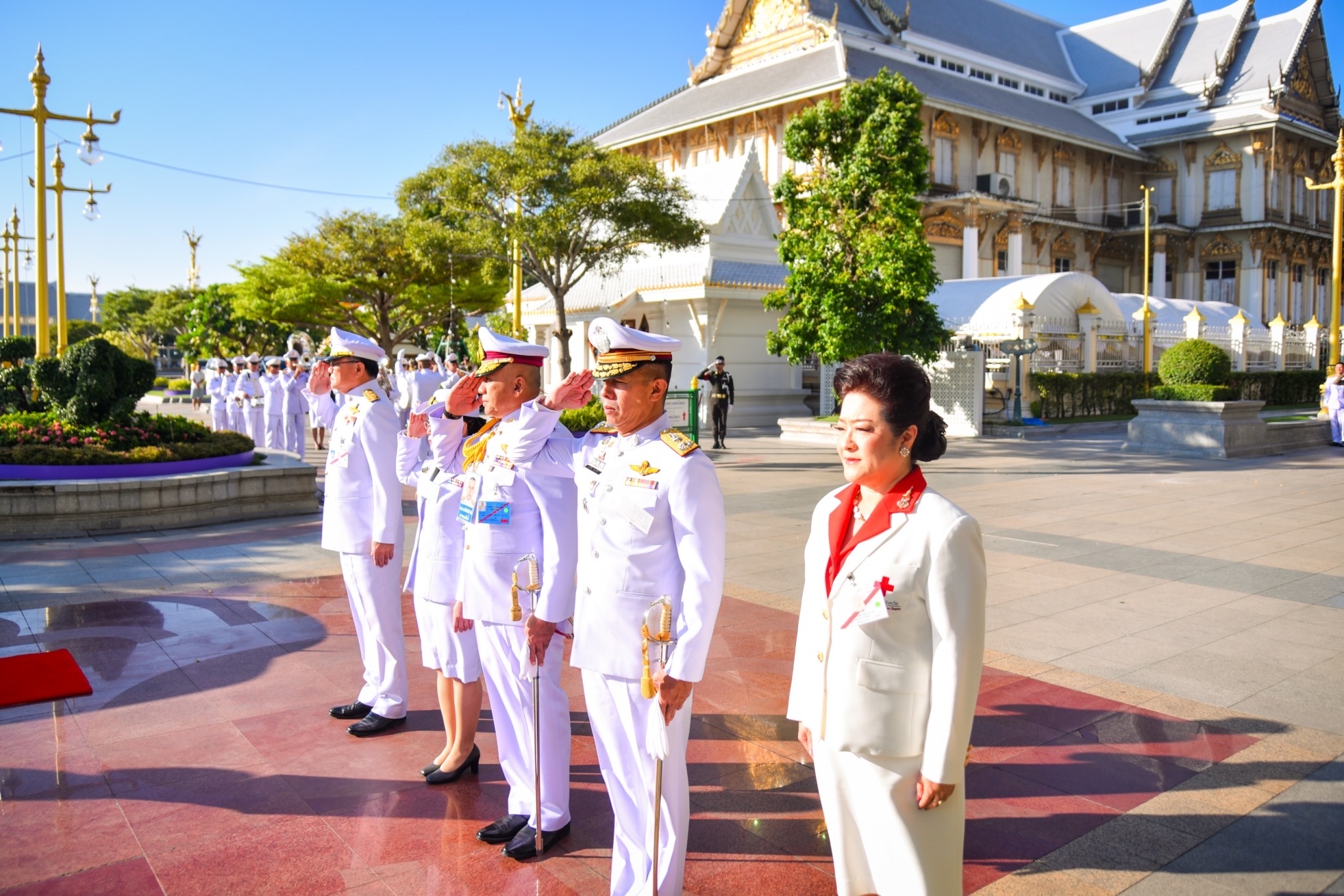สมเด็จพระเจ้าอยู่หัว ทรงพระกรุณาโปรดเกล้าฯ ให้ พลอากาศเอก สถิตพงษ์ สุขวิมล ราชเลขานุการในพระองค์ พระบาทสมเด็จพระเจ้าอยู่หัว เป็นผู้แทนพระองค์ ไปถวายชุดหนังสือ ธรรมนาวา “วัง” และสิ่งของพระราชทาน แด่เจ้าคณะจังหวัดฉะเชิงเทรา ณ วัดโสธรวรารามวรวิหาร ตำบลหน้าเมือง อำเภอเมืองฉงฉะเชิงเทรา จังหวัดฉะเชิงเทรา