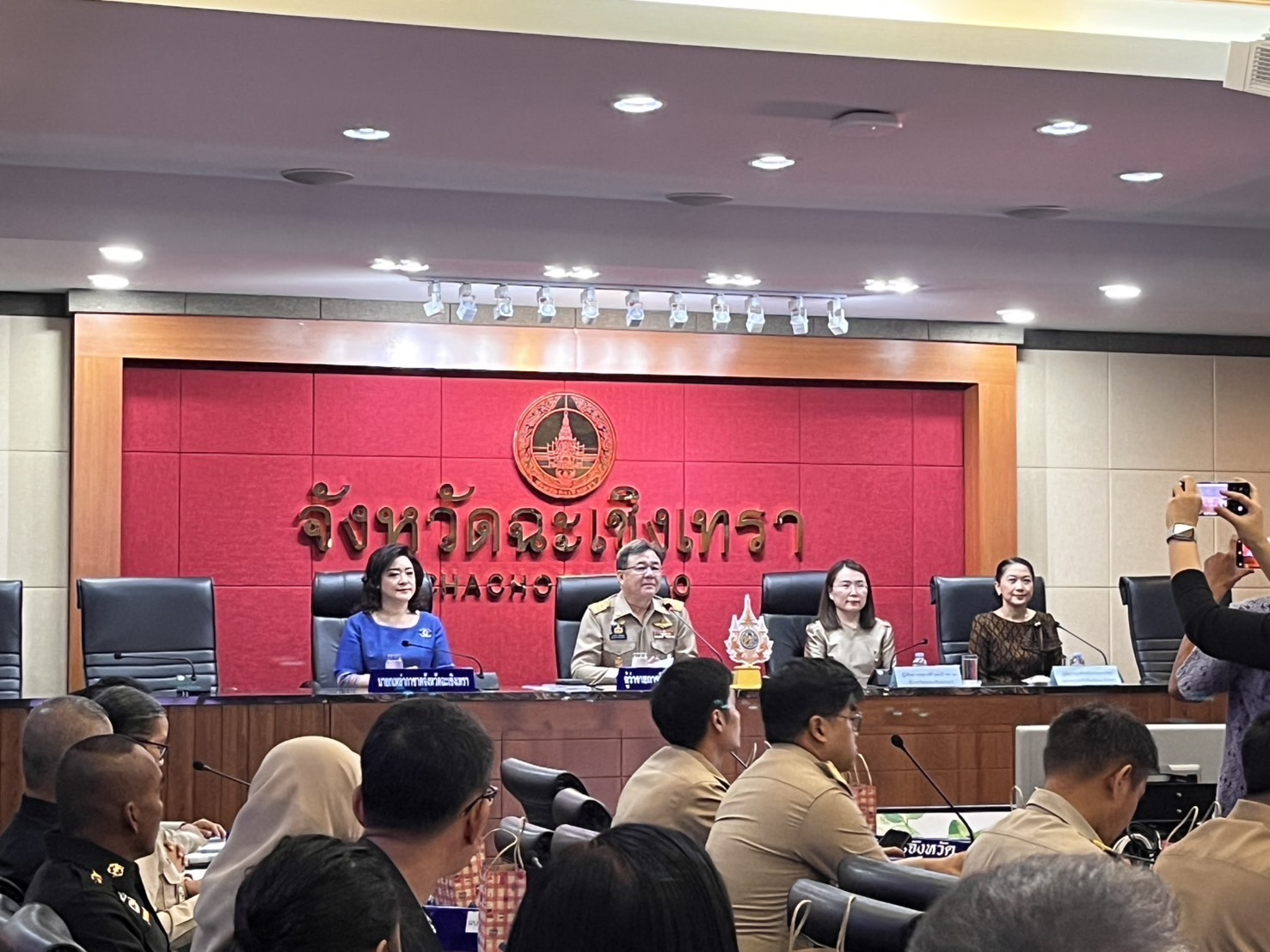 ✍🏻พช.ฉะเชิงเทรา ร่วมประชุมคณะกรมการจังหวัด และหัวหน้าส่วนราชการประจำจังหวัดฉะเชิงเทรา ครั้งที่ 11/2567 ประจำเดือนธันวาคม 2567