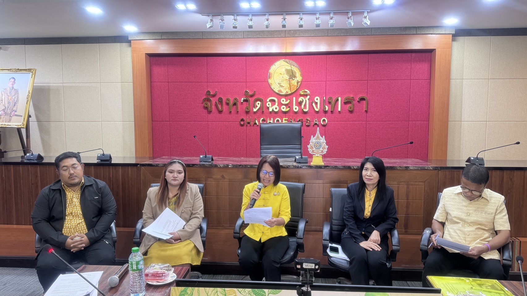 ” kick off พัฒนา ศูนย์ประสานงานองค์การชุมชน หนุนเสริมตำบลเข้มแข็งตามหลักปรัชญาของเศรษฐกิจพอเพียง”  พช.แปดริ้ว ดำเนินโครงการประชุมเชิงปฏิบัติการเสริมสร้างทักษะคณะกรรมการบริหารศูนย์ประสานงานองค์การชุมชนระดับอำเภอ (ศอช.อ.)