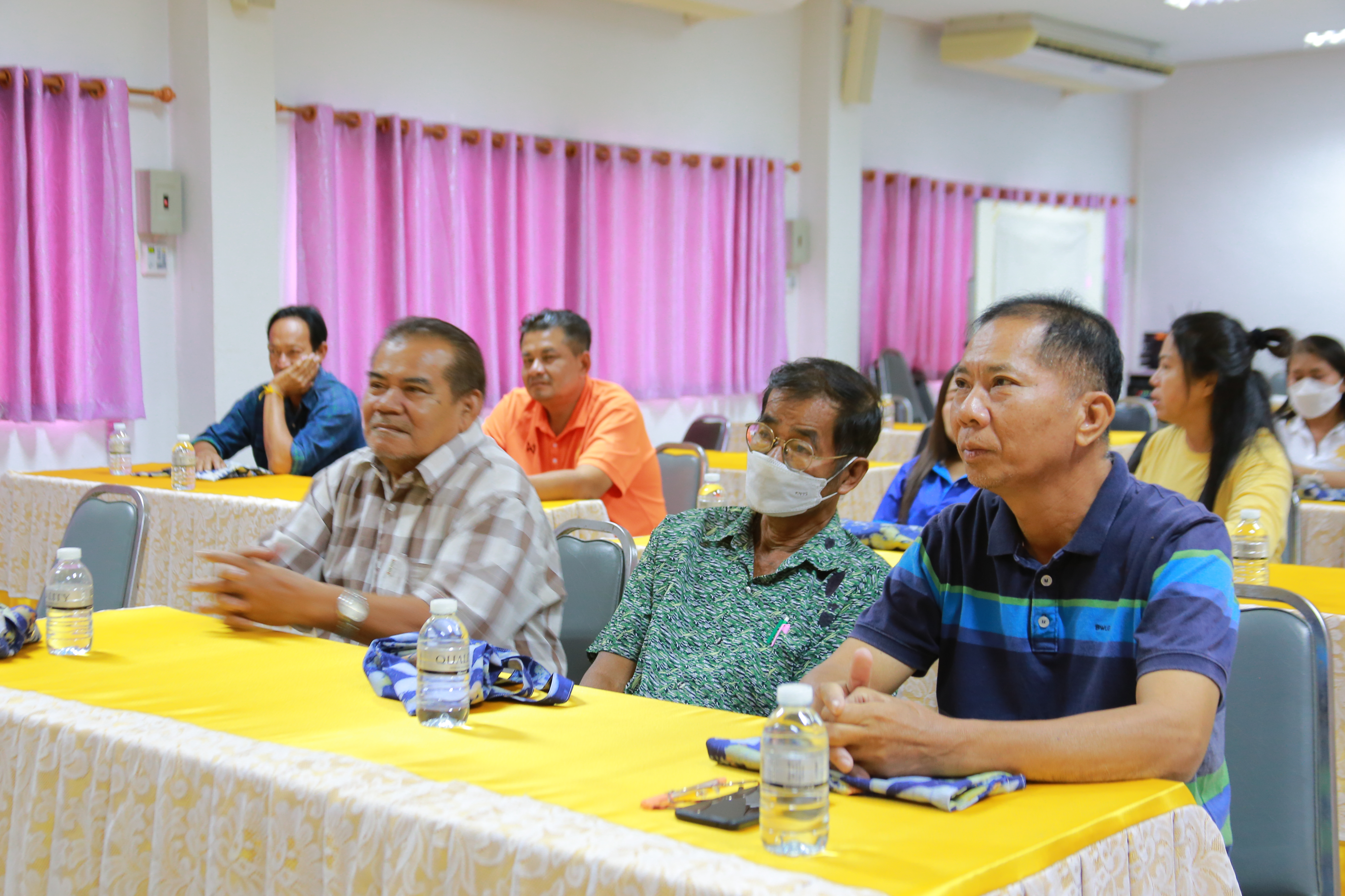 หนองจอก หวานเจี๊ยบ! เดินหน้าจัดทำสารสนเทศตำบลต้นแบบ เพื่อพัฒนาคุณภาพชีวิต สร้างคุณภาพชีวิตยั่งยืน ประจำปี 2568