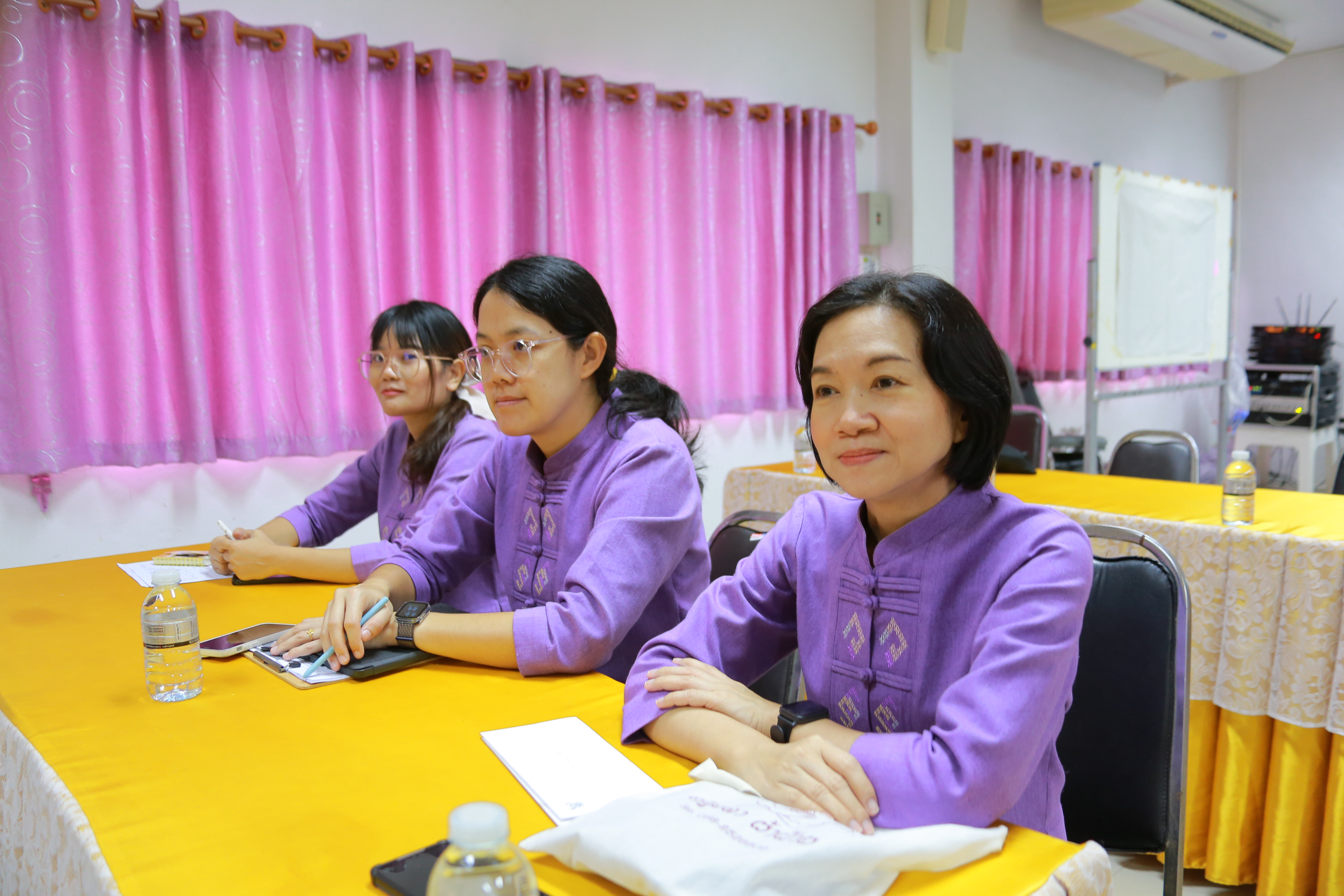 หนองจอก หวานเจี๊ยบ! เดินหน้าจัดทำสารสนเทศตำบลต้นแบบ เพื่อพัฒนาคุณภาพชีวิต สร้างคุณภาพชีวิตยั่งยืน ประจำปี 2568