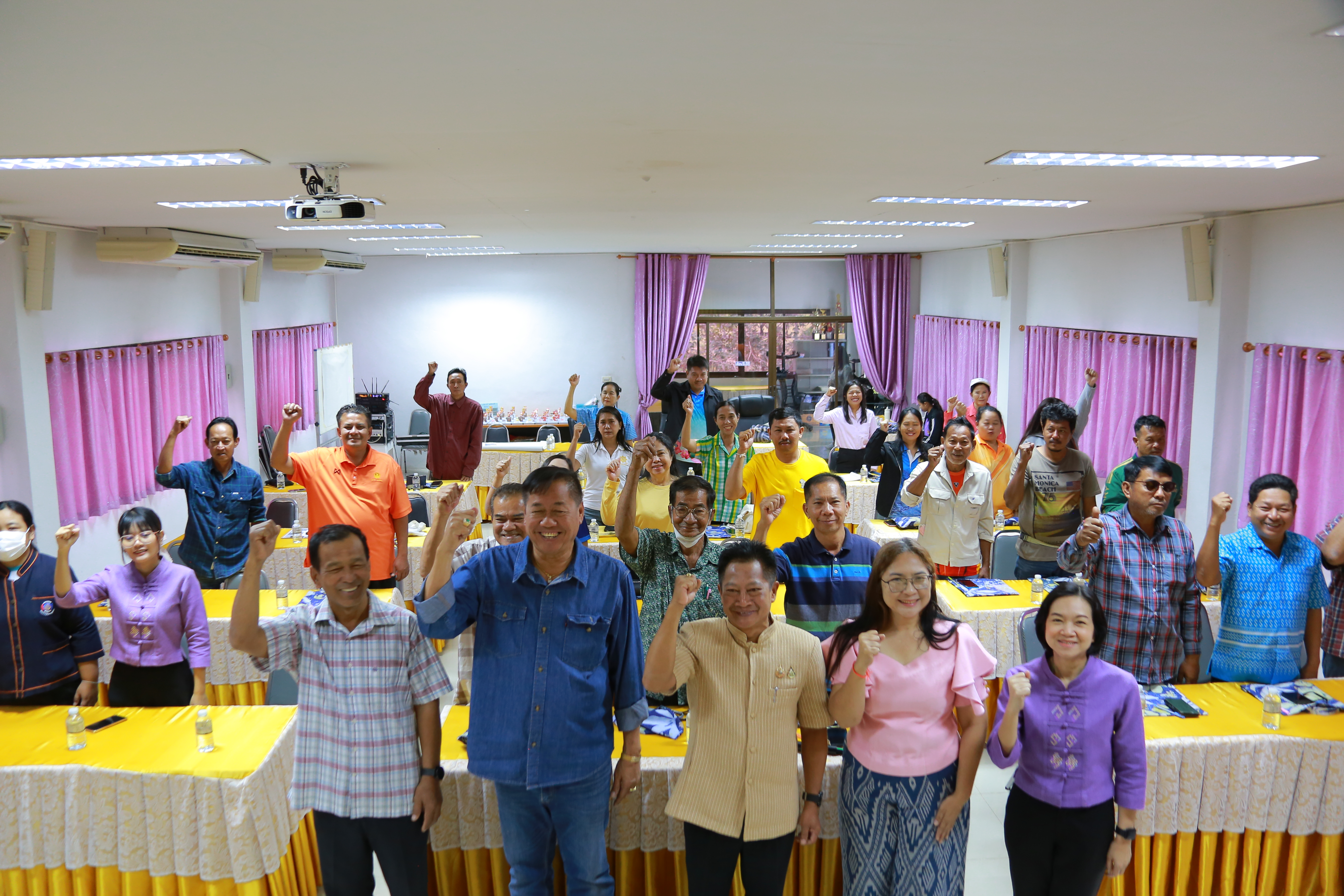 หนองจอก หวานเจี๊ยบ! เดินหน้าจัดทำสารสนเทศตำบลต้นแบบ เพื่อพัฒนาคุณภาพชีวิต สร้างคุณภาพชีวิตยั่งยืน ประจำปี 2568