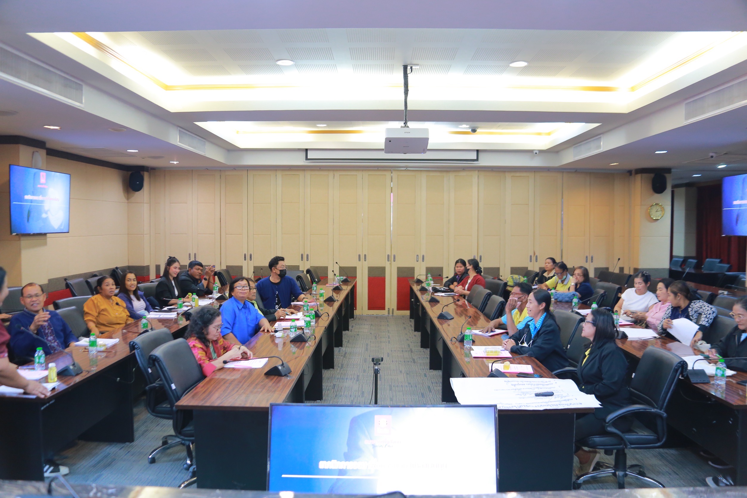 เสริมศักยภาพคณะกรรมการกองทุนชุมชน ขับเคลื่อนเศรษฐกิจฐานรากและส่งเสริมการเข้าถึงแหล่งทุนของประชาชนในชุมชน