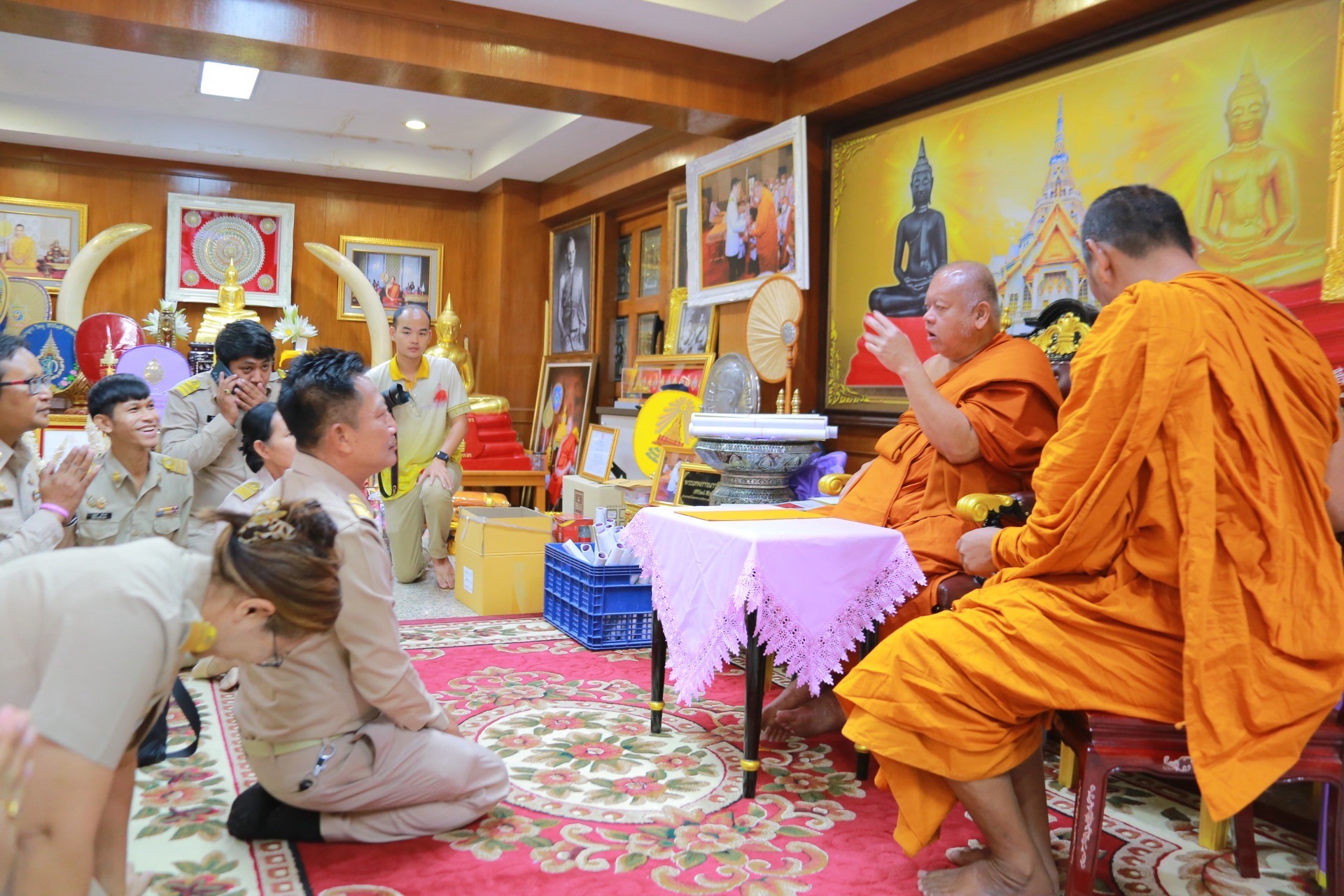 “พลังศรัทธาสู่พลังพัฒนา” พัฒนาการจังหวัดฉะเชิงเทรา นำทีมพัฒนาชุมชนสักการะหลวงพ่อโสธร รับพรปีใหม่ 2568