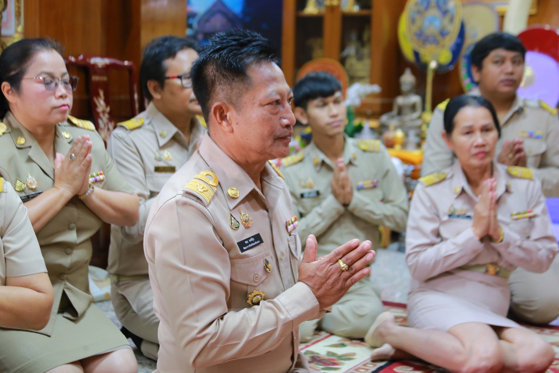 “พลังศรัทธาสู่พลังพัฒนา” พัฒนาการจังหวัดฉะเชิงเทรา นำทีมพัฒนาชุมชนสักการะหลวงพ่อโสธร รับพรปีใหม่ 2568