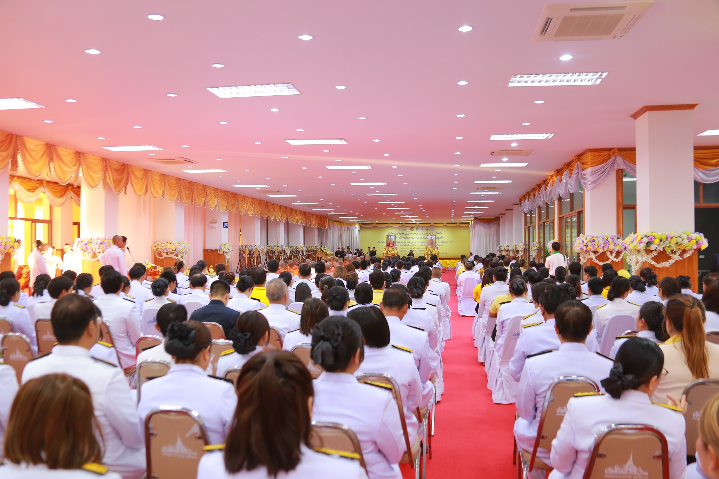 พช.แปดริ้ว ร่วมกิจกรรมเฉลิมพระเกียรติพระบาทสมเด็จพระเจ้าอยู่หัว เนื่องในพระราชพิธีสมมงคลพระชนมายุเท่าพระบาทสมเด็จพระพุทธยอดฟ้าจุฬาโลกมหาราช
