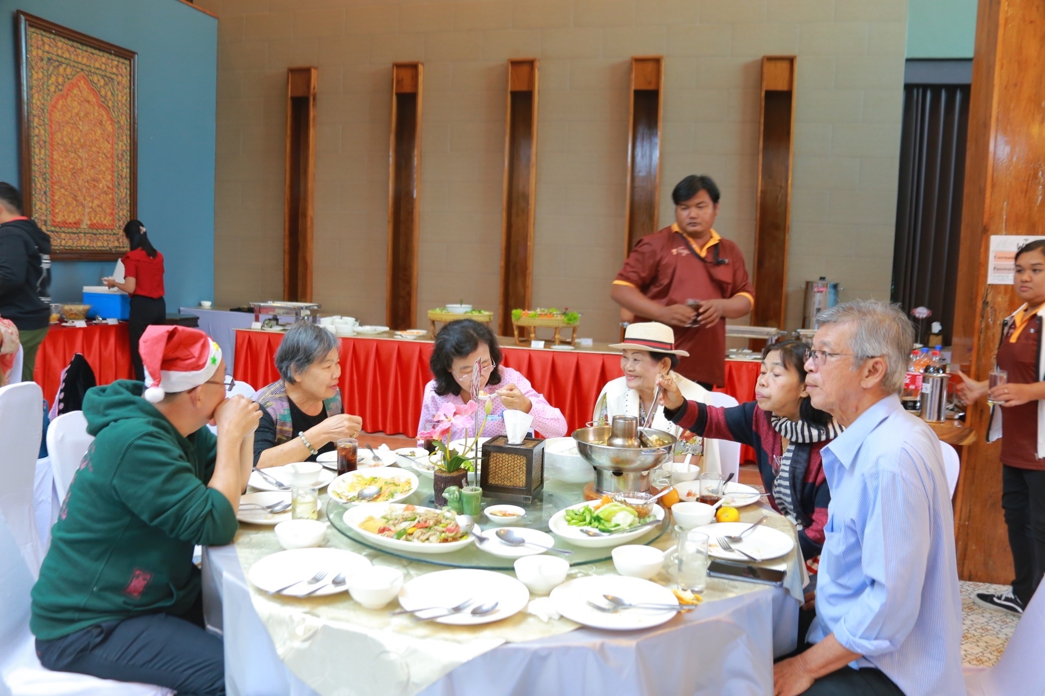 พช.แปดริ้วจัดกิจกรรม “สานสัมพันธ์สร้างสุข” ส่งเสริมภาพลักษณ์องค์กรและความสามัคคีในทีมงาน