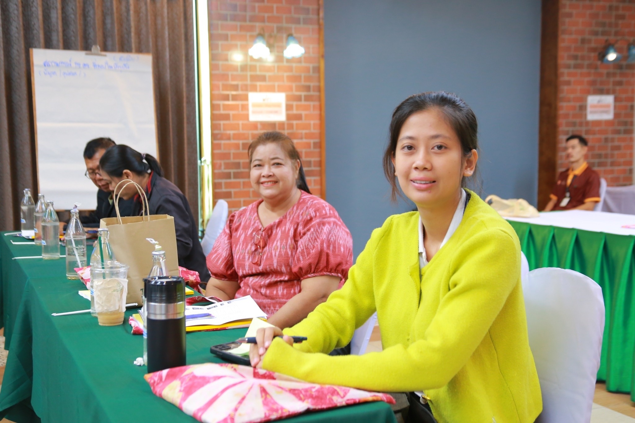 พช.แปดริ้ว ประชุมเชิงปฏิบัติการเสริมสร้างธรรมาภิบาลโครงการแก้ไขปัญหาความยากจน (กข.คจ.) ระดับจังหวัด