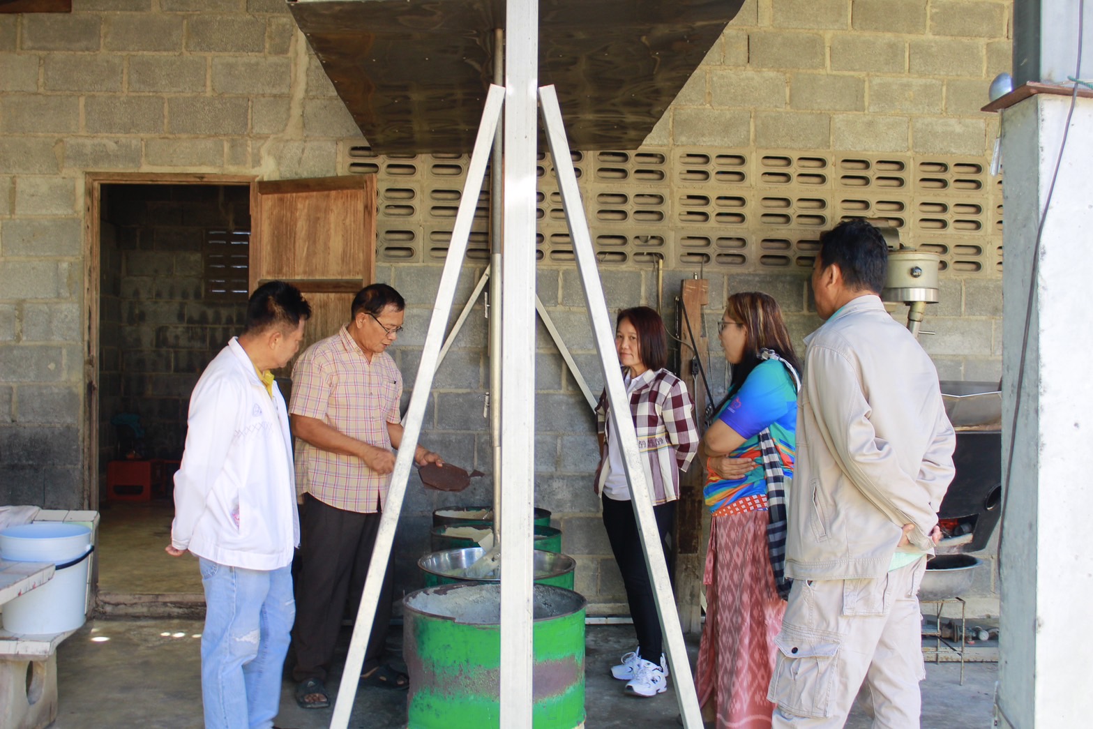 พช.ฉะเชิงเทรา ลงพื้นที่ศึกษาและพัฒนาชุมชน “อำเภอท่าตะเกียบ”