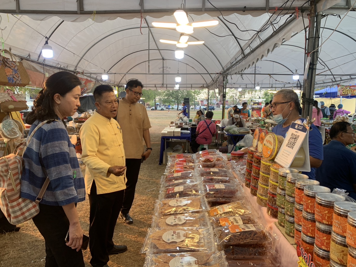 🛍️พช.ฉะเชิงเทรา จัดกิจกรรมส่งเสริมช่องทางการตลาด โครงการ “ตลาดนัดชุมชน คนแปดริ้วยิ้มได้” ครั้งที่ 3 อย่างต่อเนื่อง