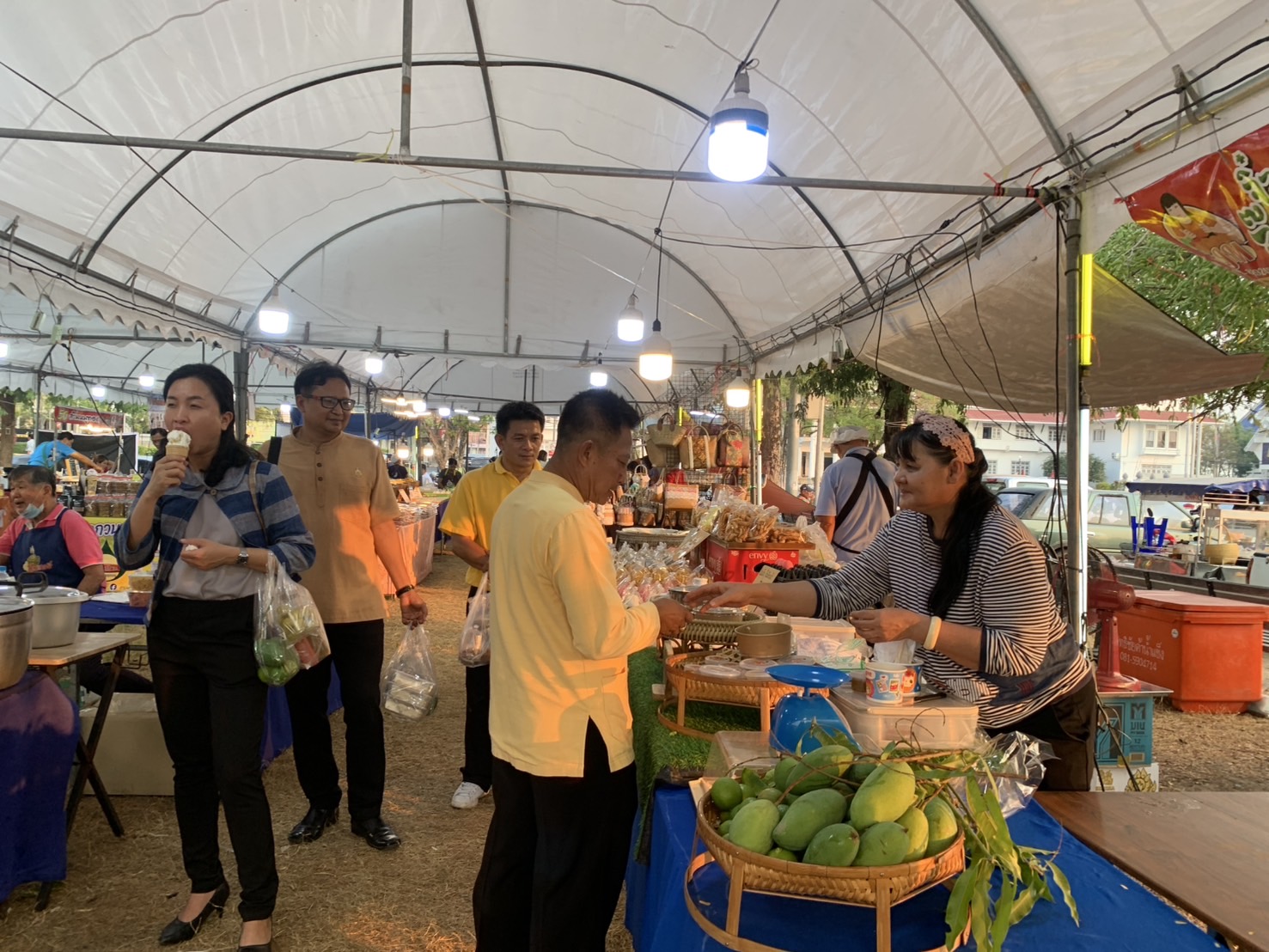 🛍️พช.ฉะเชิงเทรา จัดกิจกรรมส่งเสริมช่องทางการตลาด โครงการ “ตลาดนัดชุมชน คนแปดริ้วยิ้มได้” ครั้งที่ 3 อย่างต่อเนื่อง